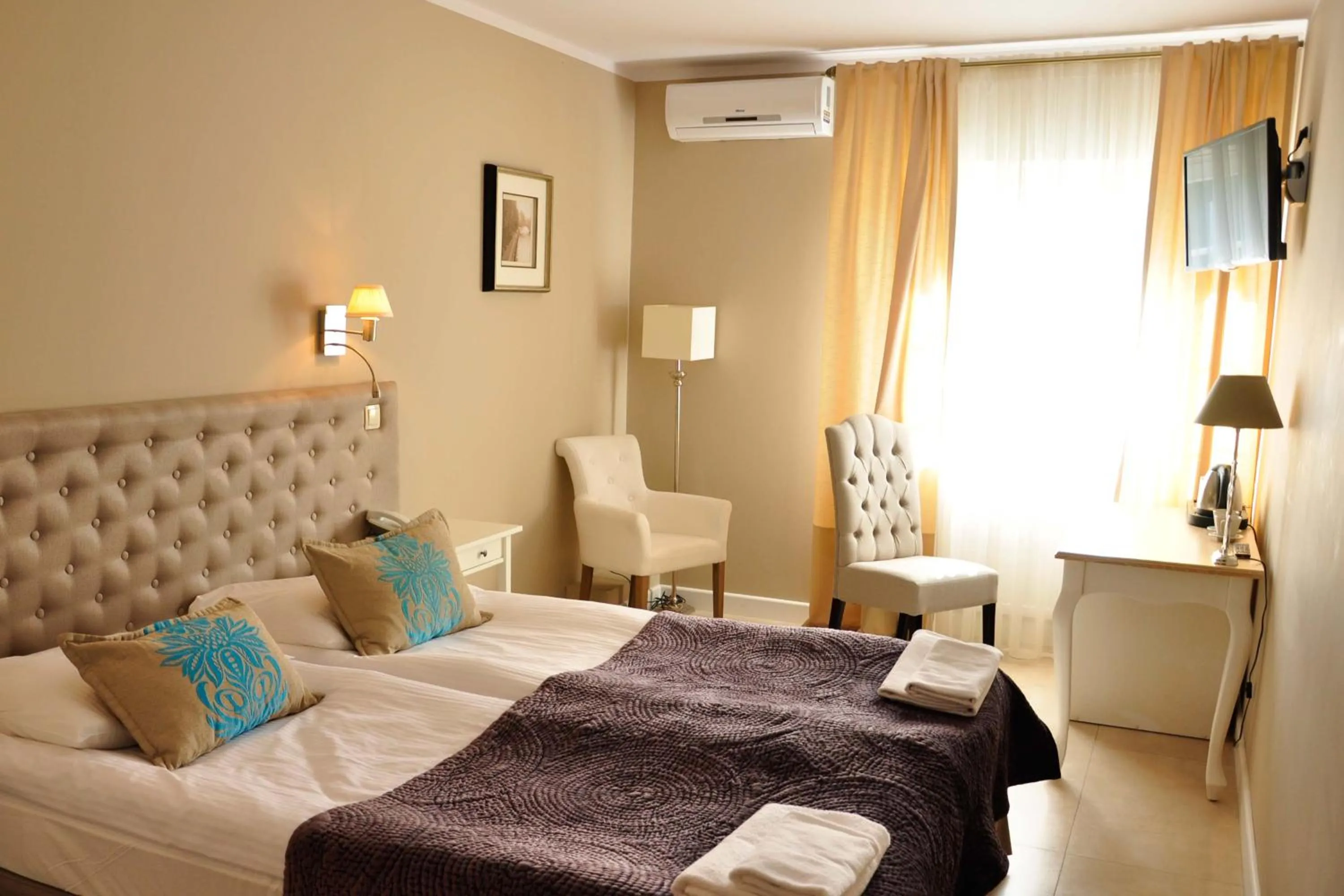 Bed in Riviera Resort Airport Modlin