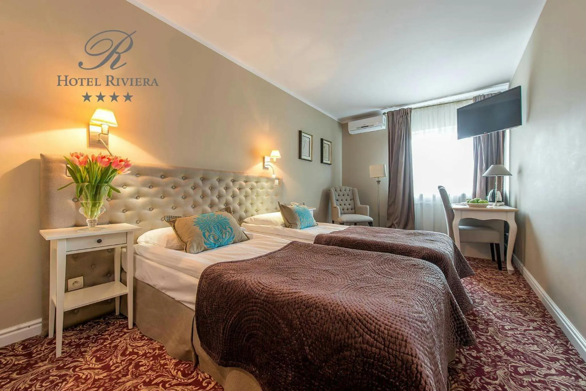 Bed in Riviera Resort Airport Modlin