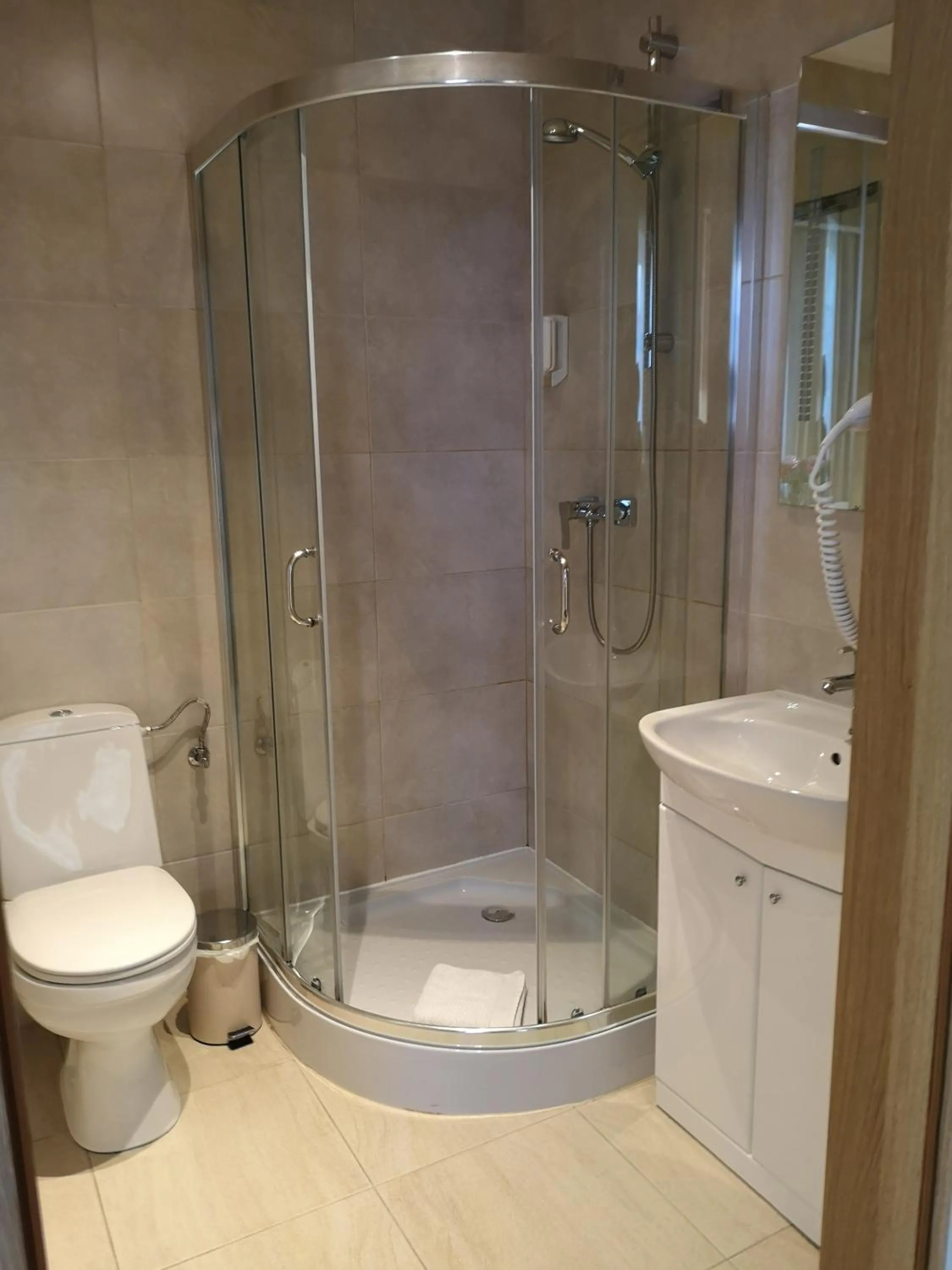 Shower in Riviera Resort Airport Modlin