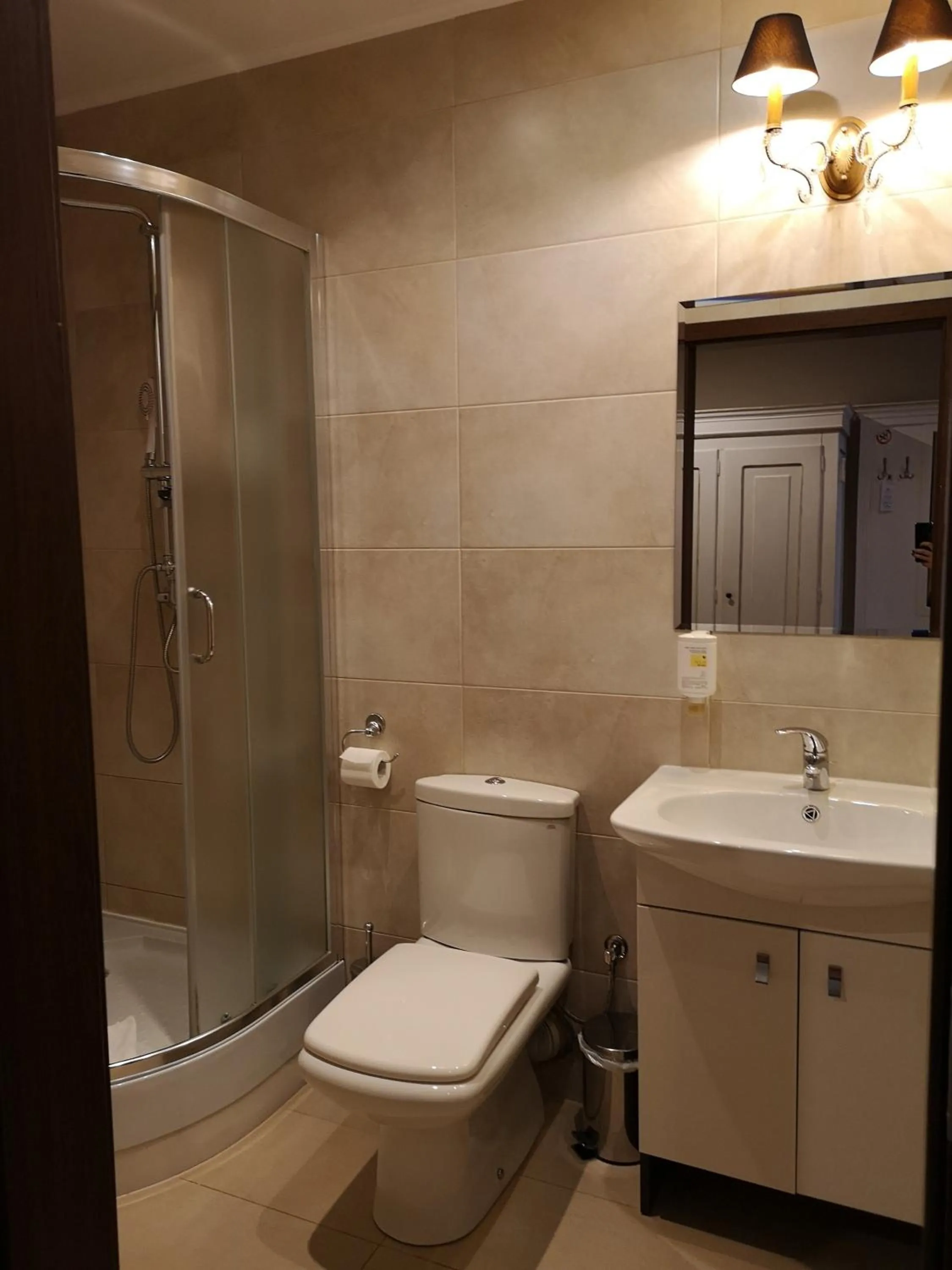 Shower in Riviera Resort Airport Modlin