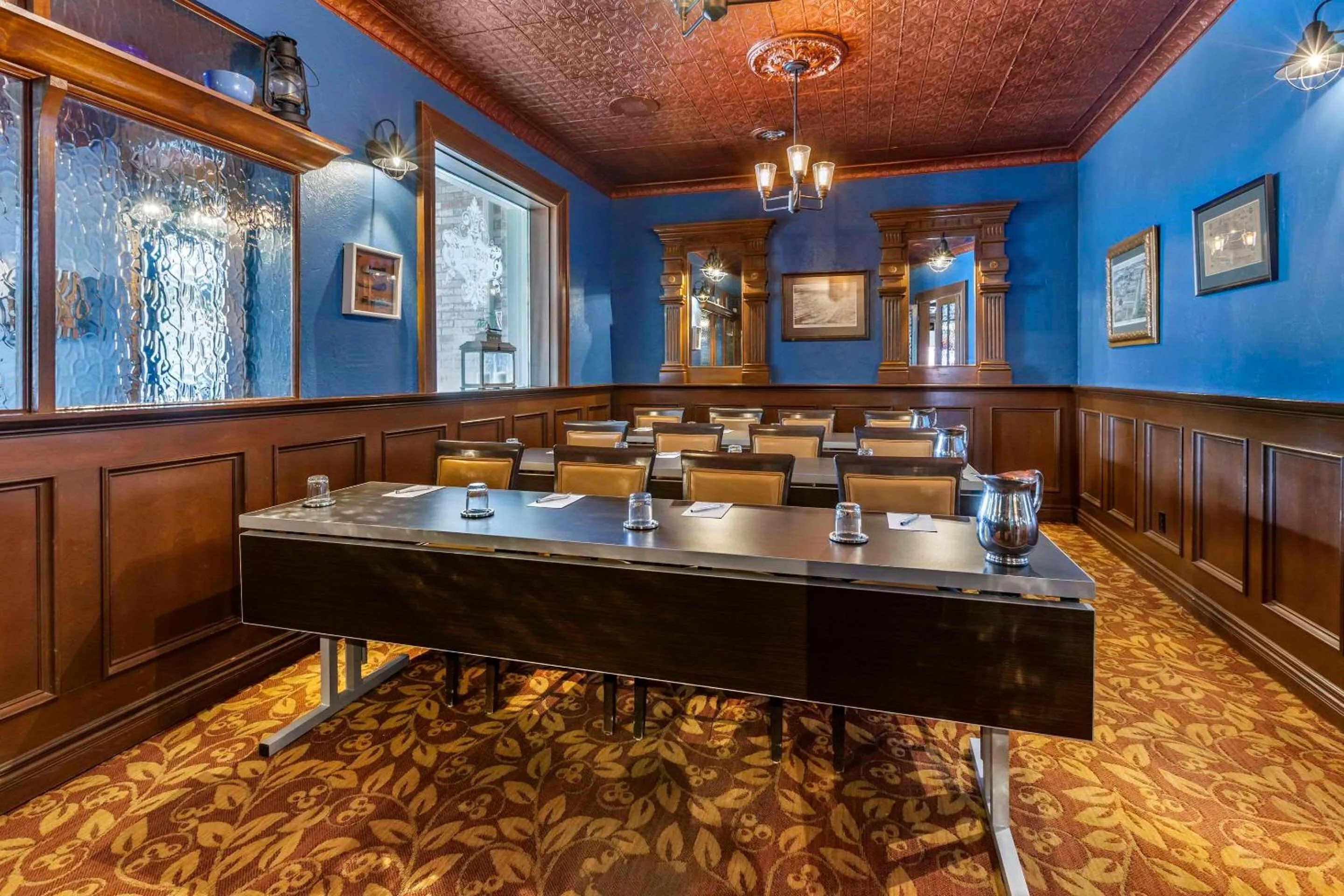 Meeting/conference room in The Parlour Inn, an Ascend Collection Hotel