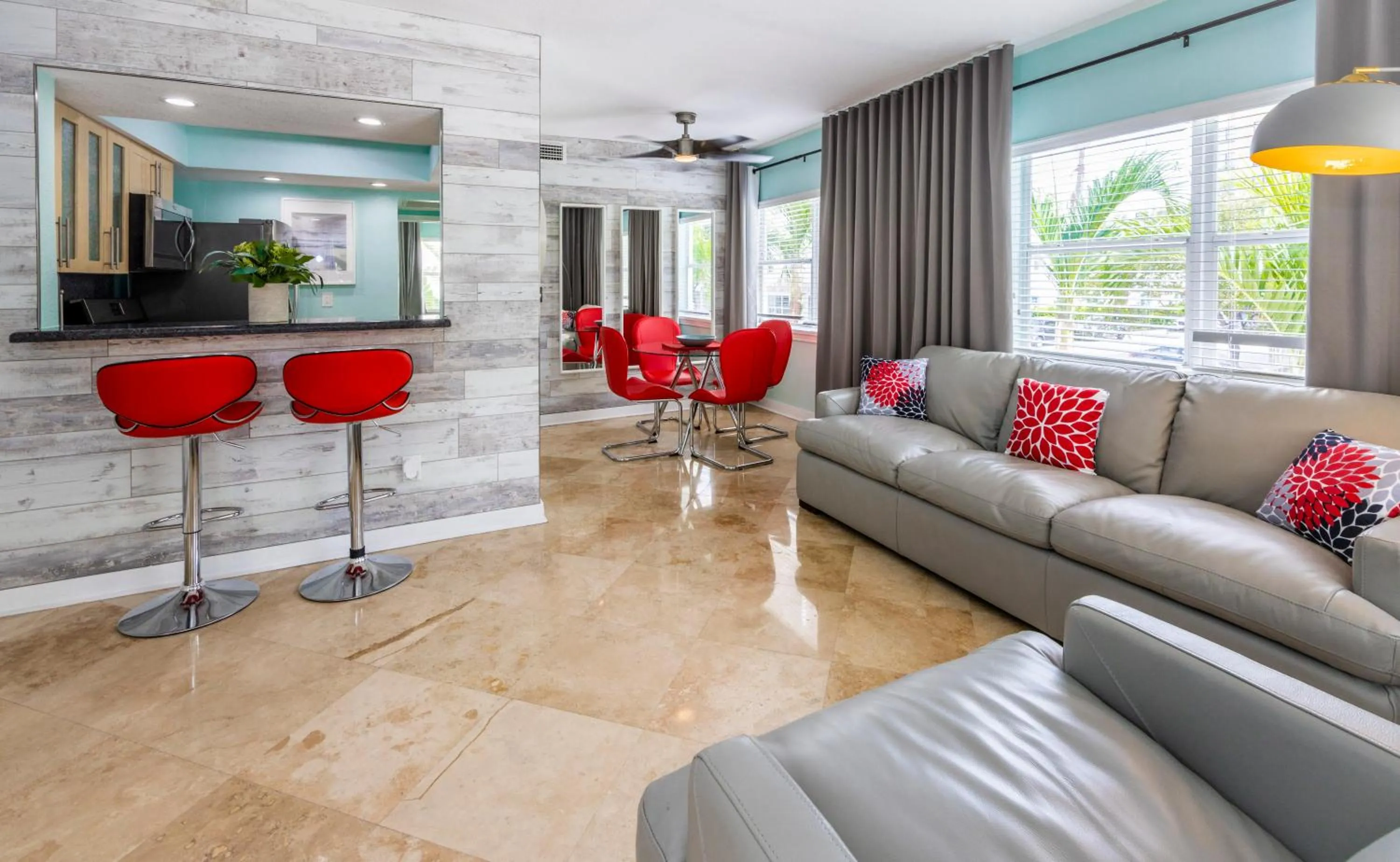 Living room in Suites on South Beach
