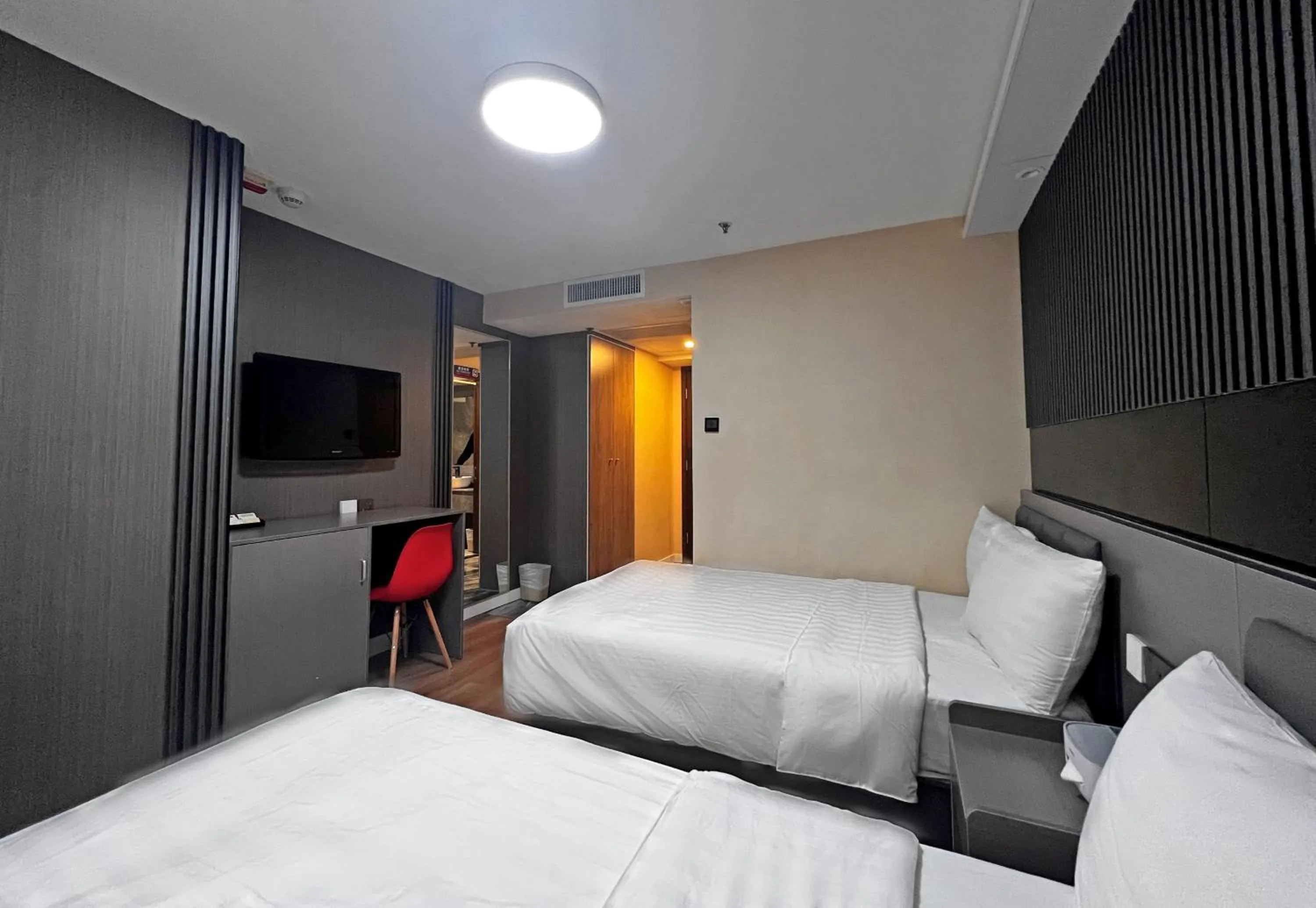 Bed in Hennessy Hotel