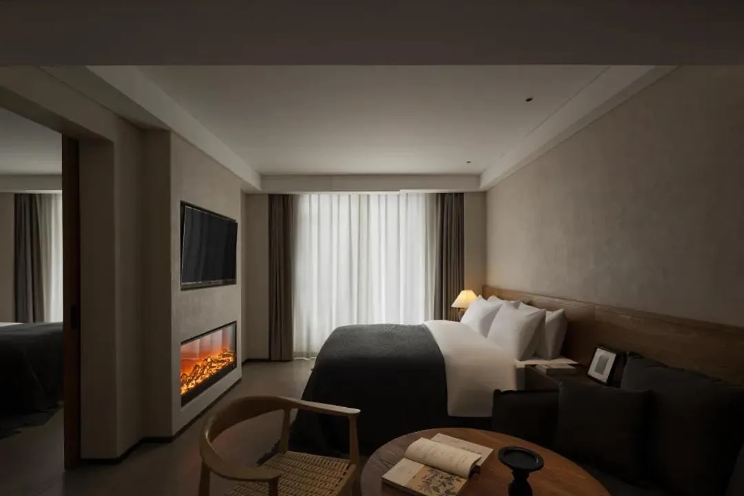 Deluxe Family Suite in Phoenix Hall House Hotel