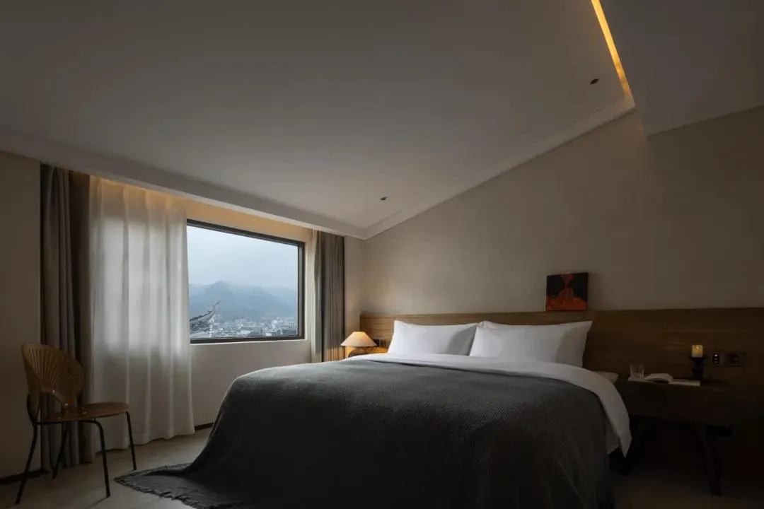 Two-Bedroom Suite in Phoenix Hall House Hotel