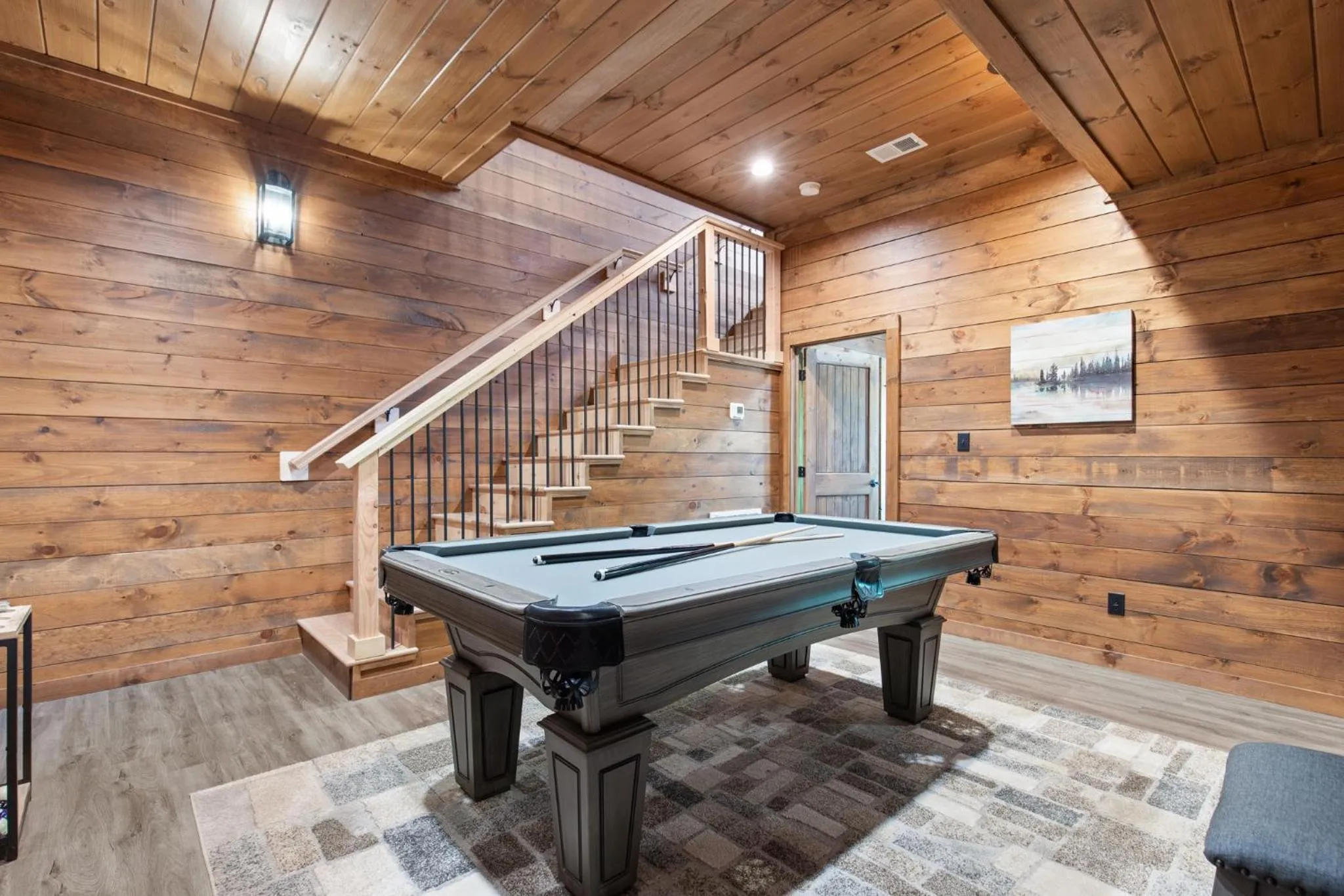 Property building in Hillside Retreat