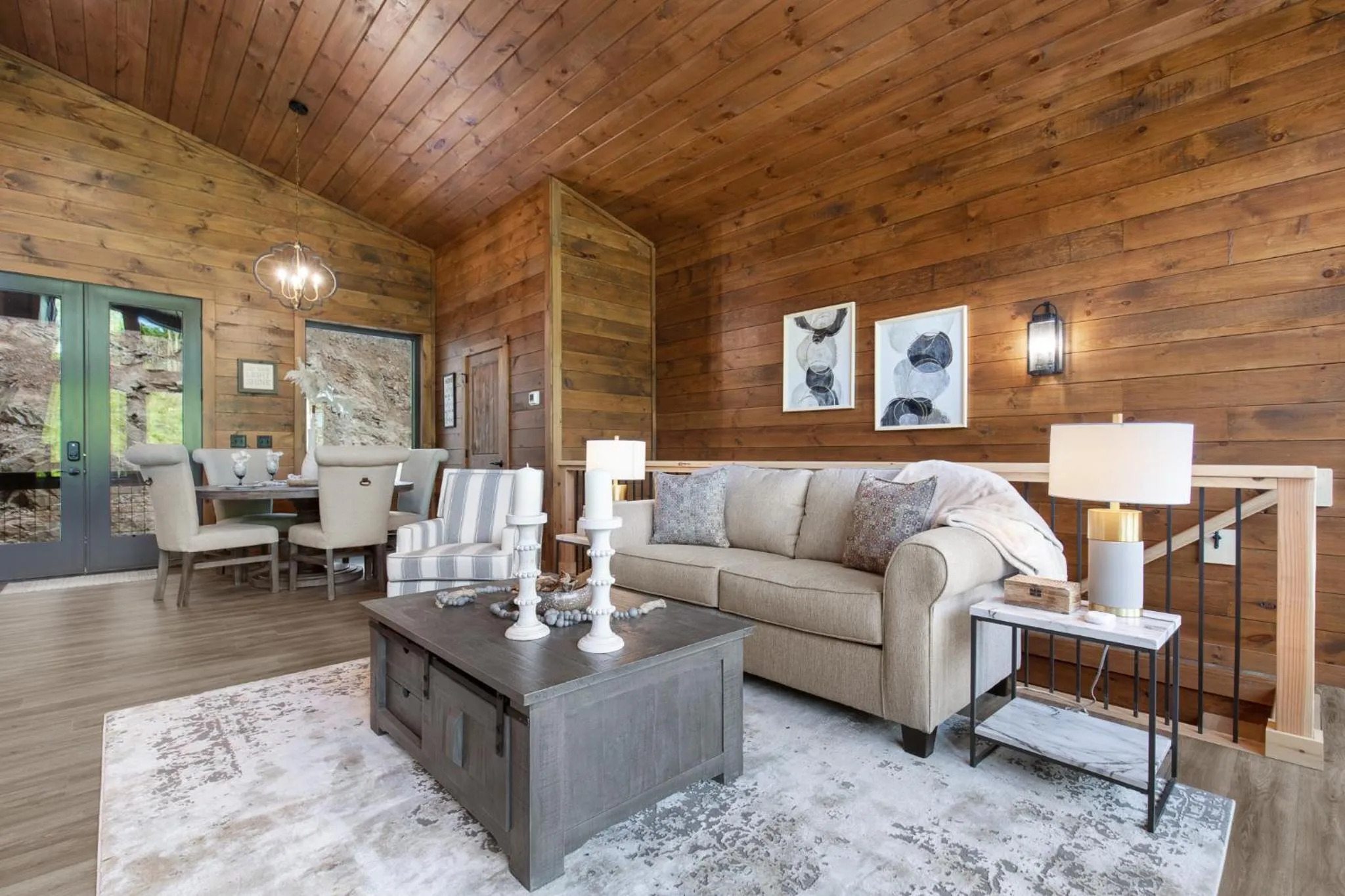 Property building in Hillside Retreat