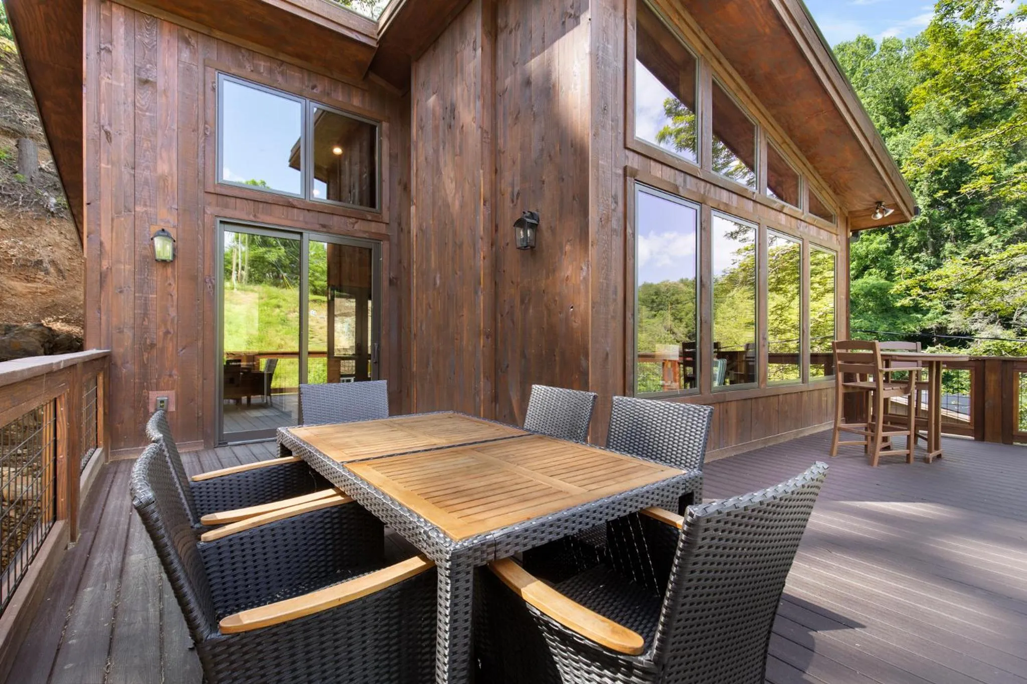 Property building in Hillside Retreat