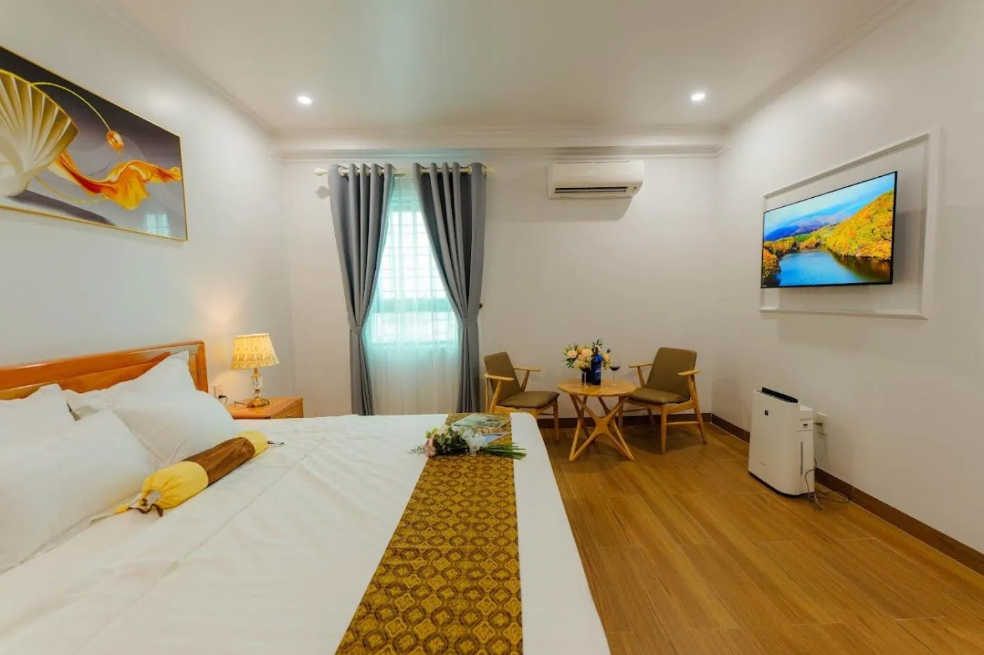 Photo of the whole room, Bed in Tuan Nam Hotel