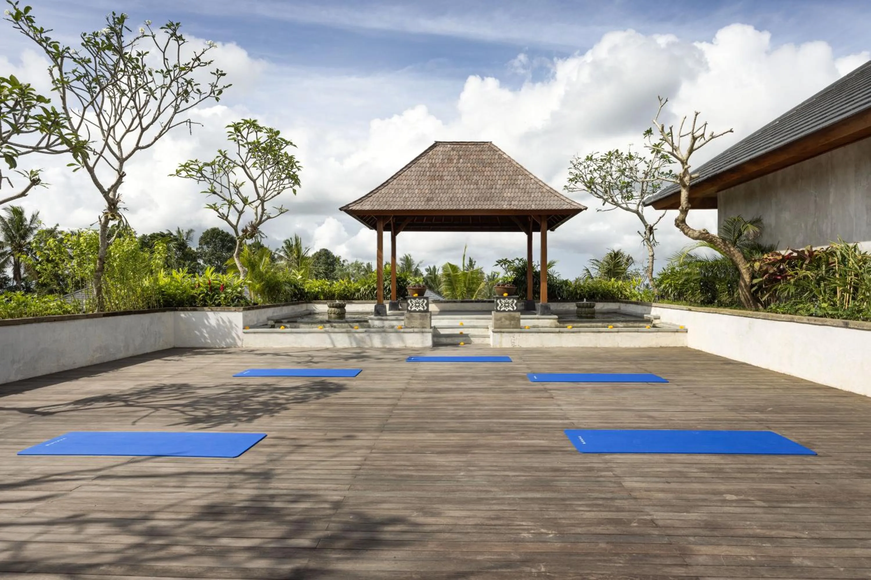 Area and facilities in Inara Alas Harum