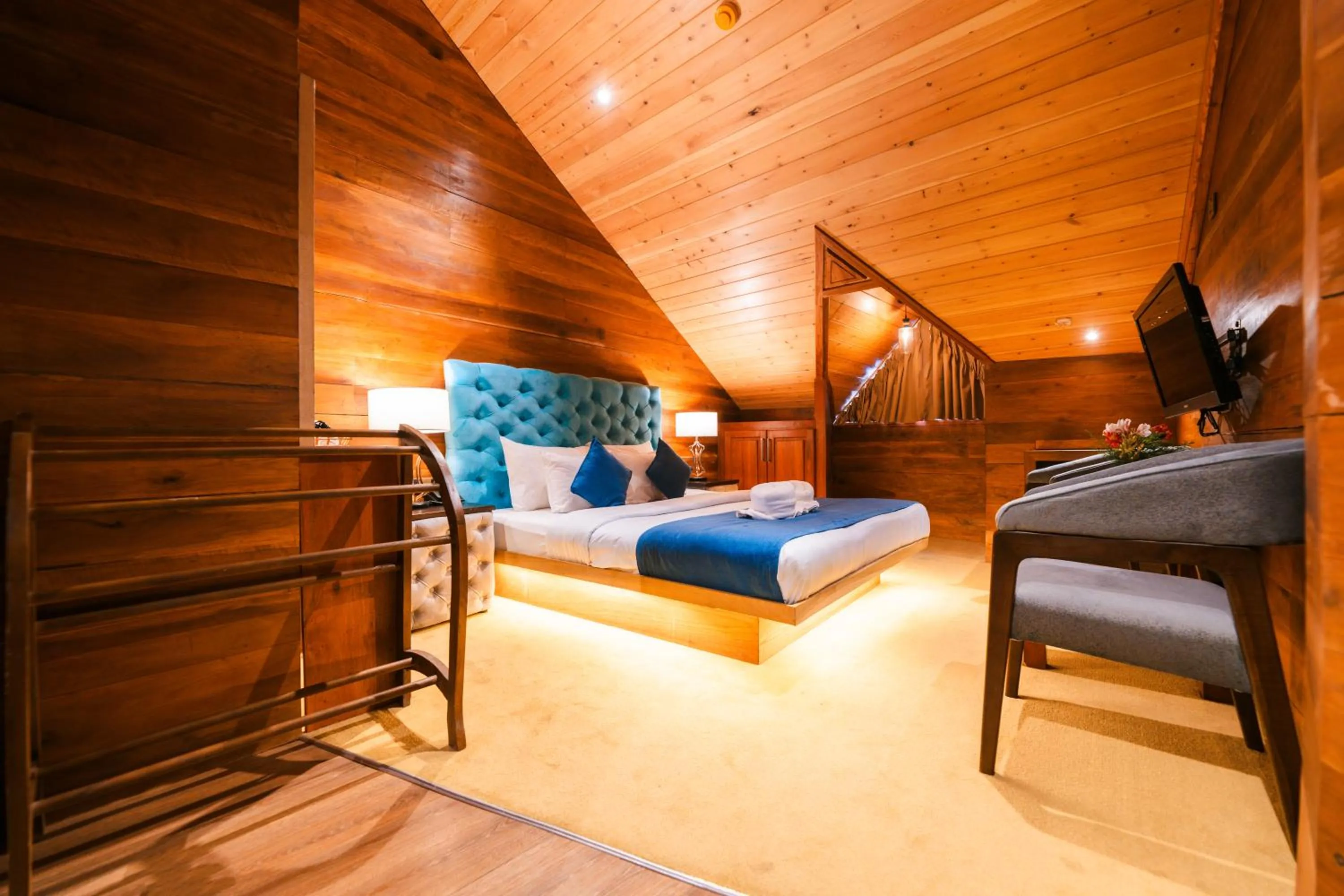 Photo of the whole room, Bed in Baron Luxury Boutique