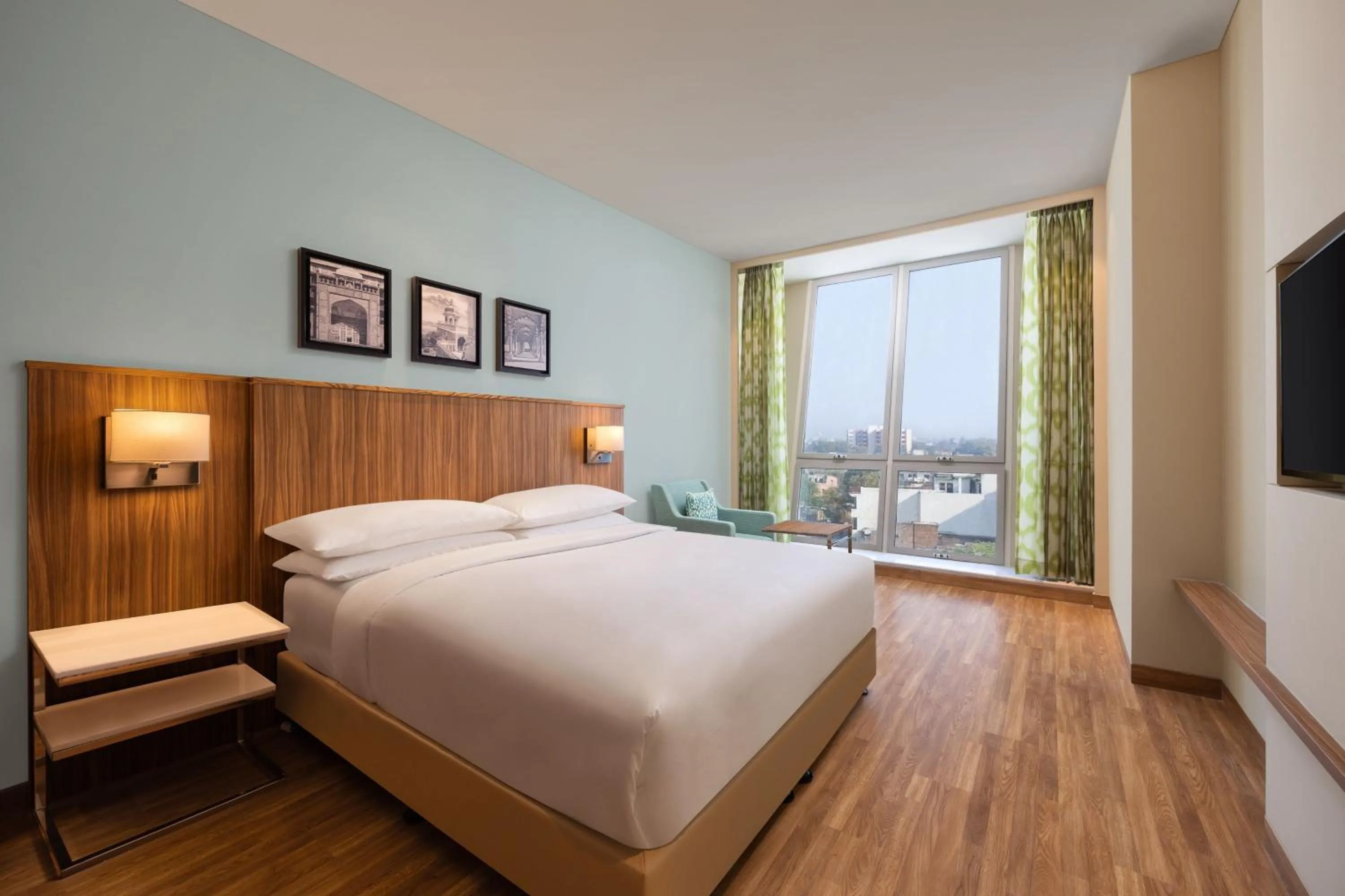 Bedroom, Bed in Fairfield by Marriott Agra