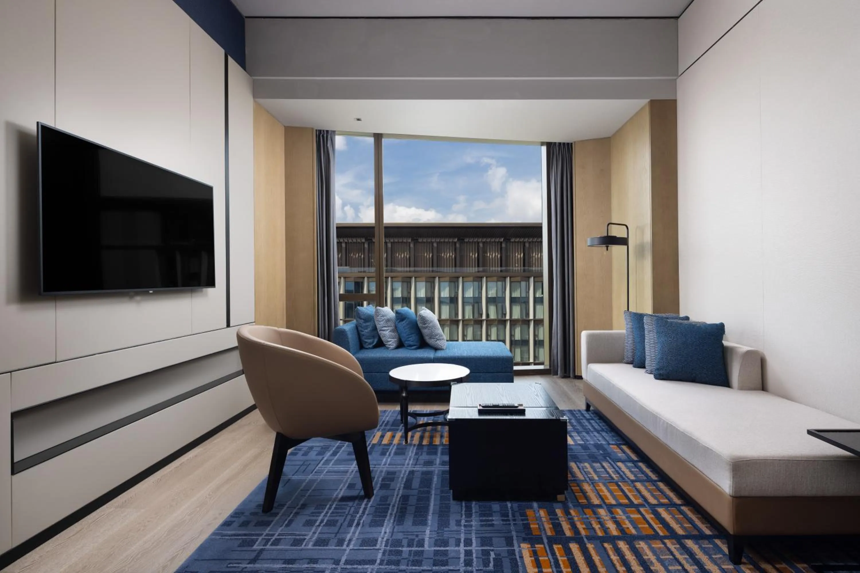 TV and multimedia in Four Points by Sheraton Guangzhou, Baiyun