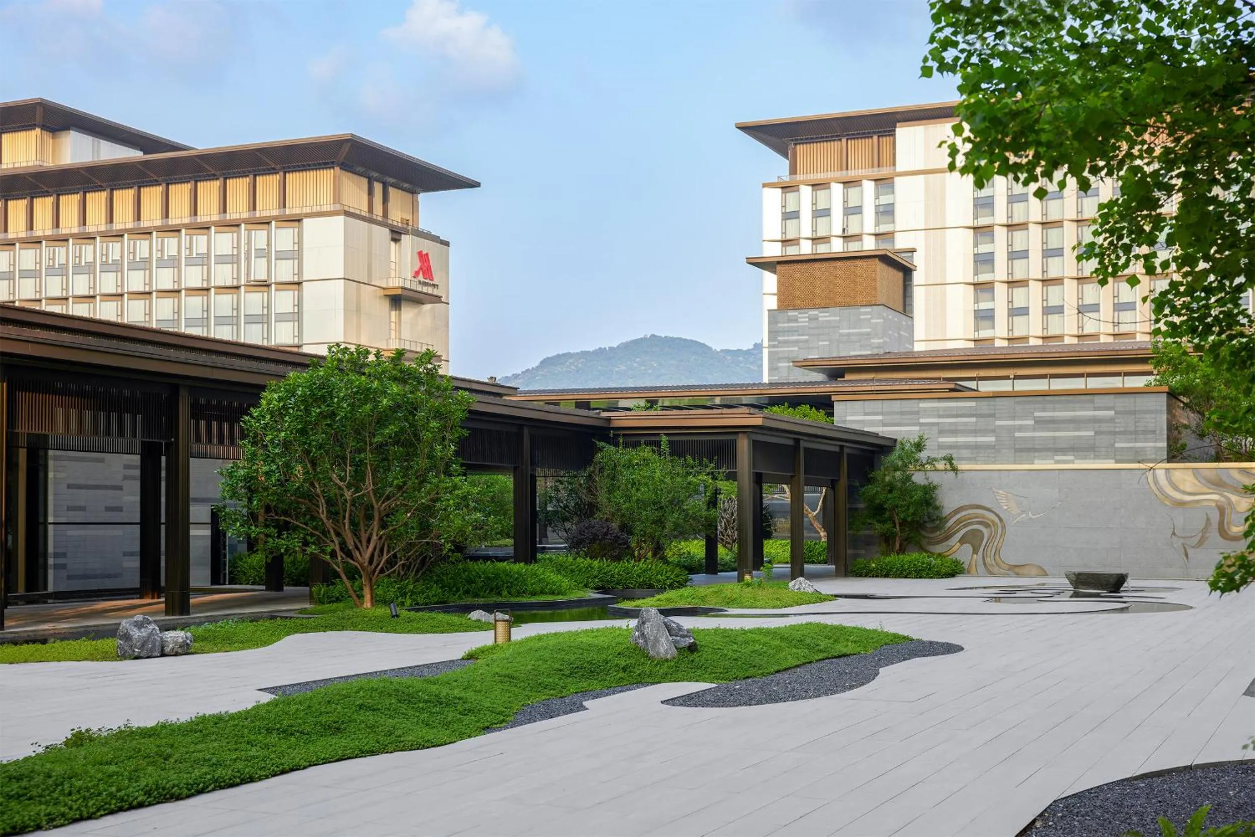 Property building in Four Points by Sheraton Guangzhou, Baiyun