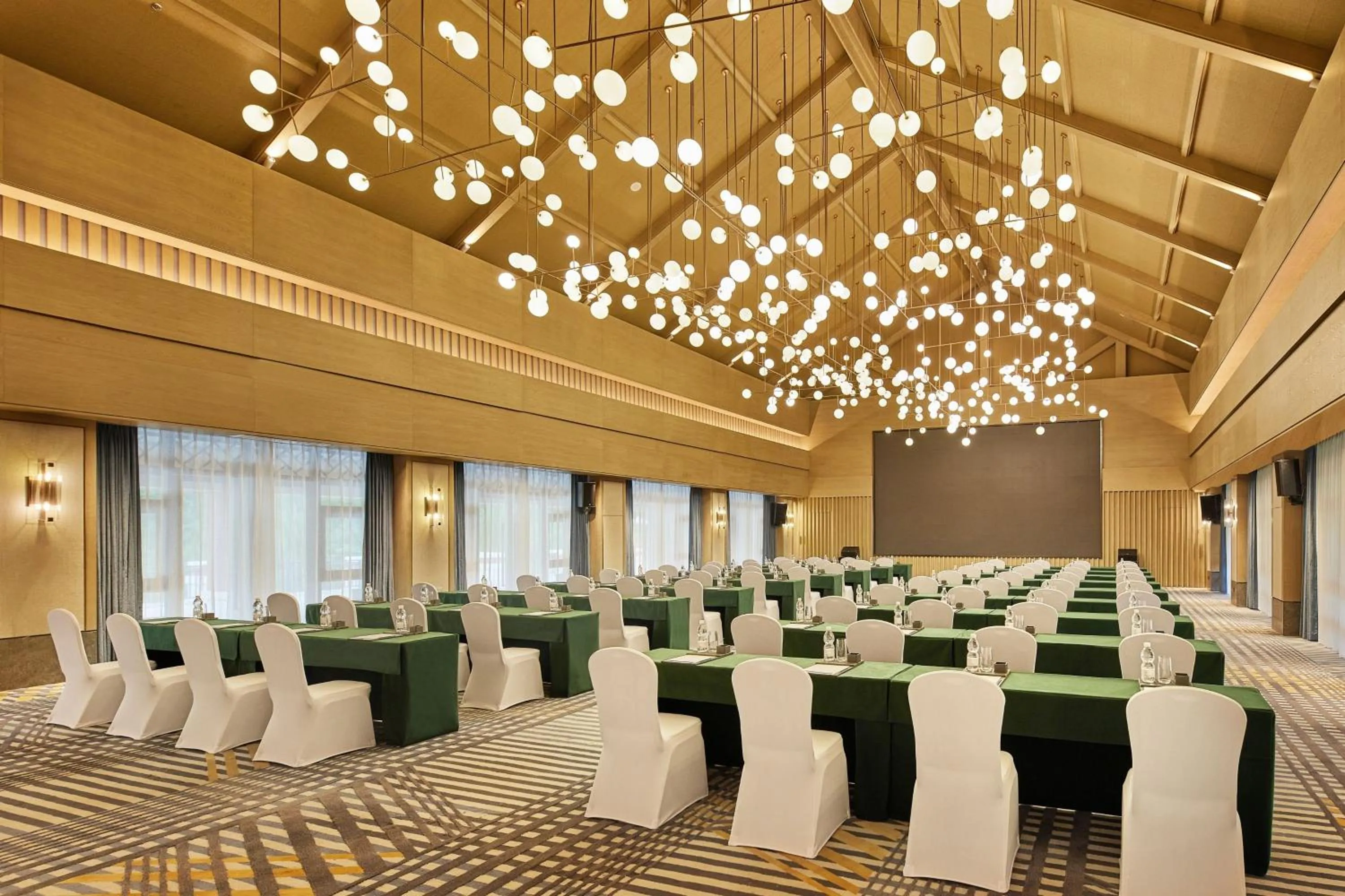 Meeting/conference room in Four Points by Sheraton Hainan, Qiongzhong