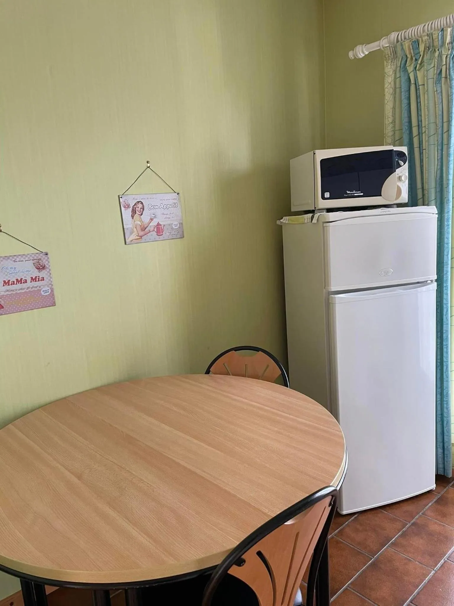 Dining area in B&B Des Bois Sans Nombre