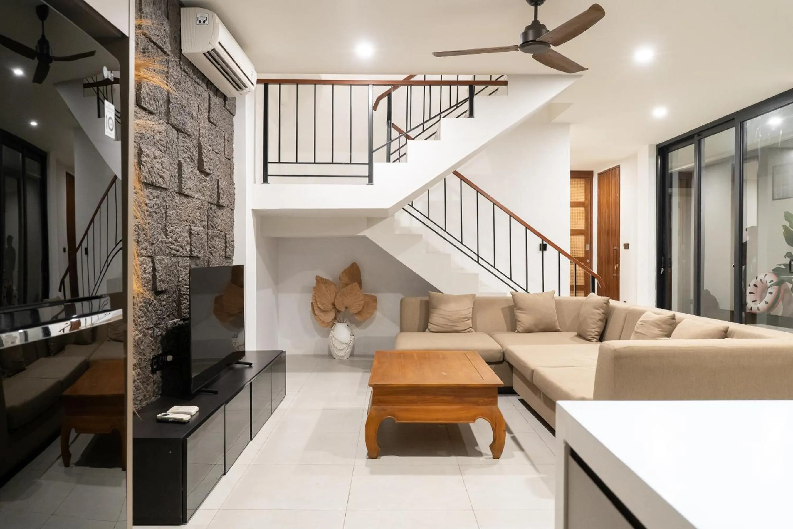 TV and multimedia in KAMMARA VILLA - Bali Invest Club