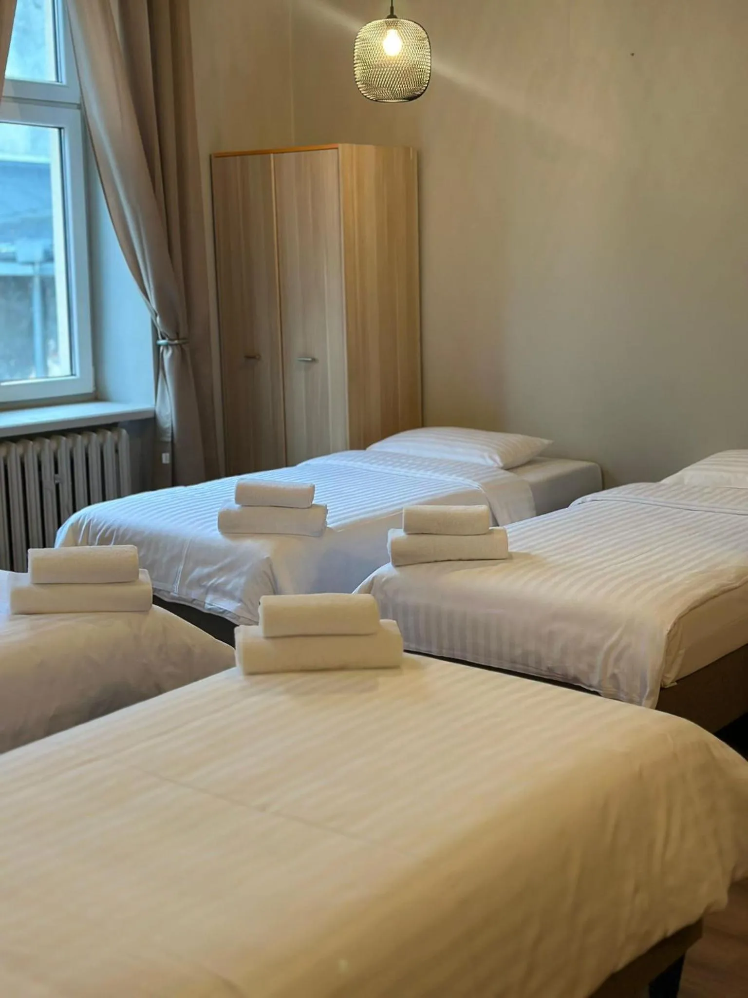 towels, Bed in Hostel H360 - dawniej Hotelik Relax