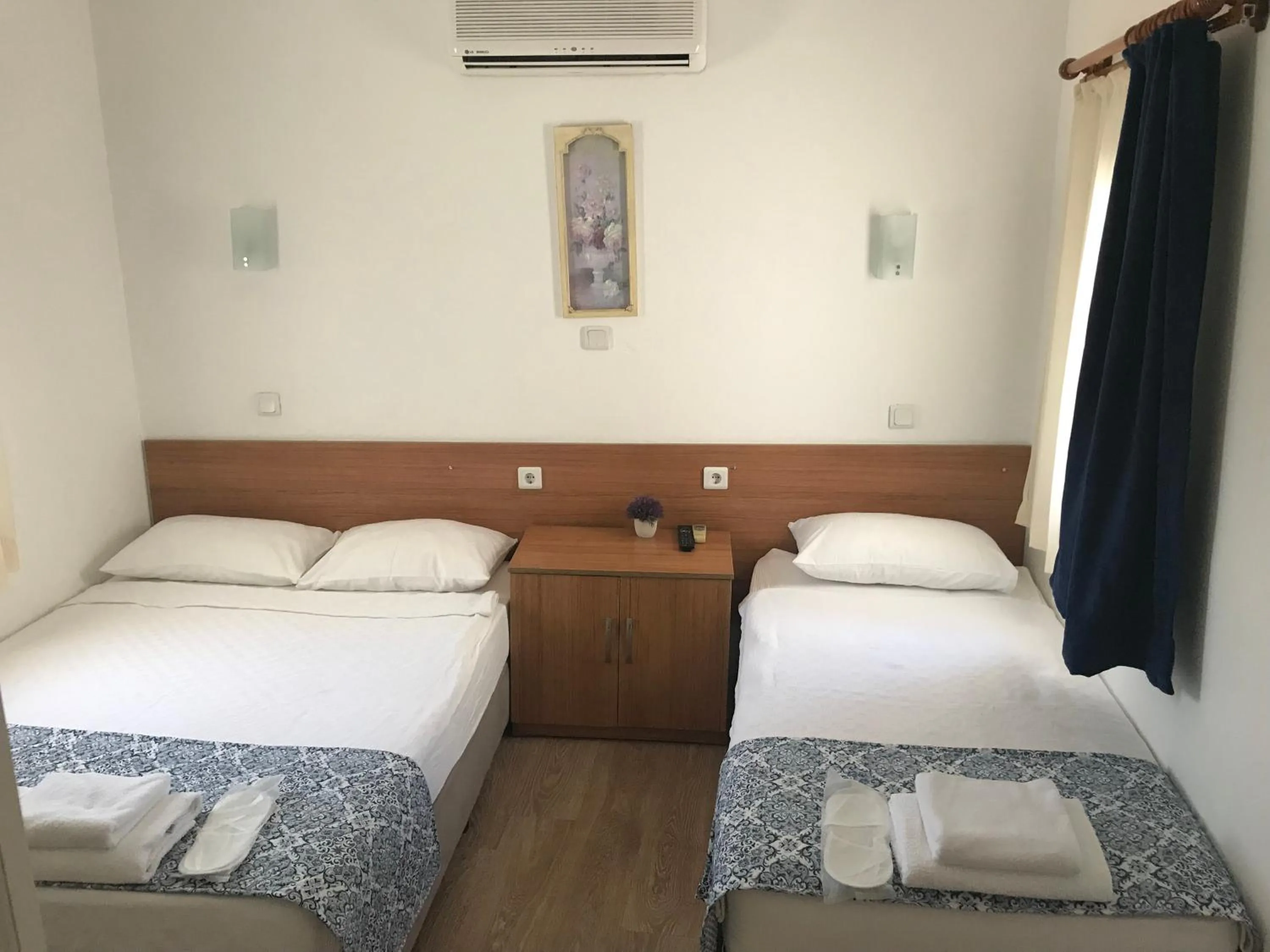 Bedroom, Bed in Tay Pansiyon