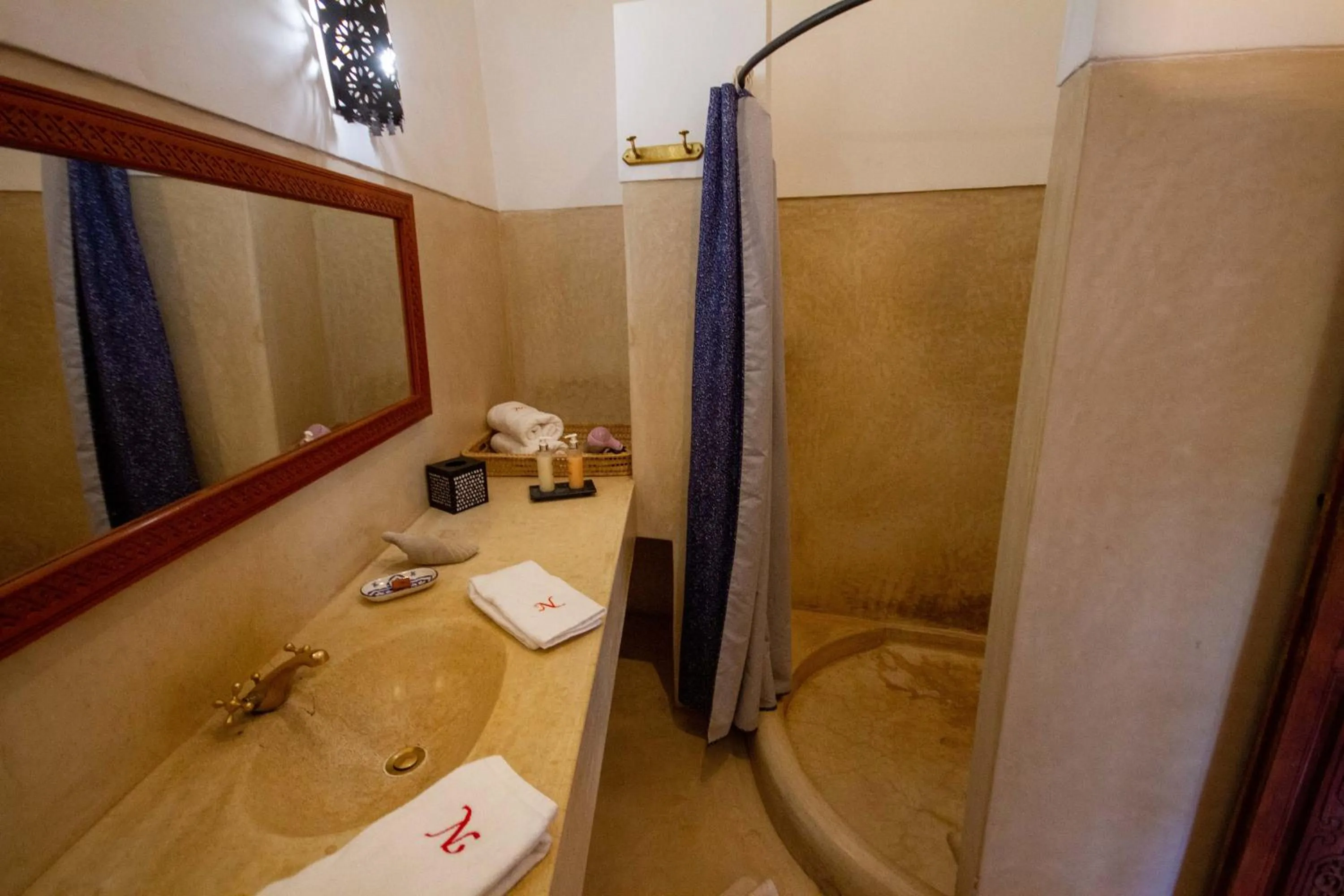 Bathroom in Riad Dombaraka