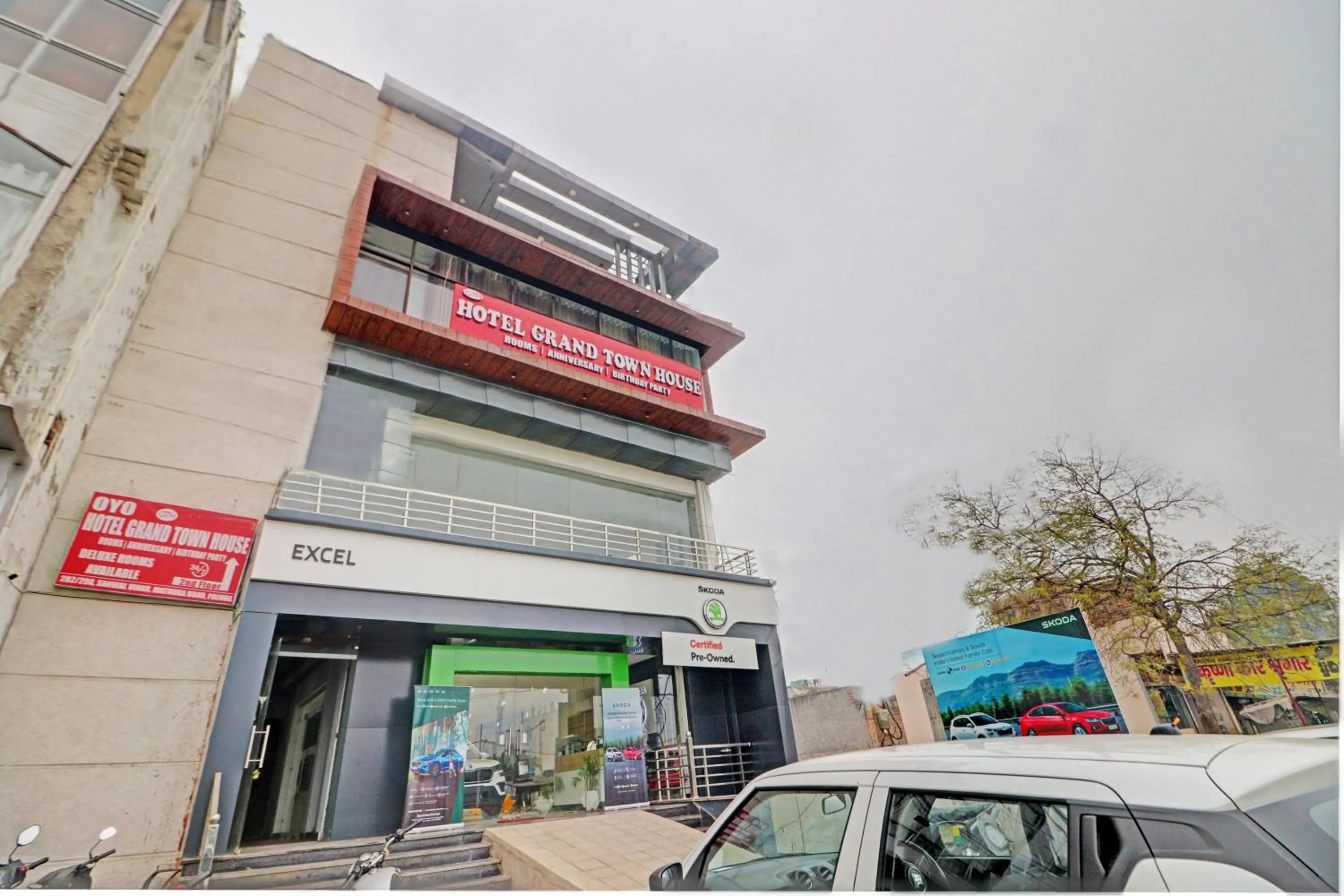 Facade/entrance in Grand Townhouse