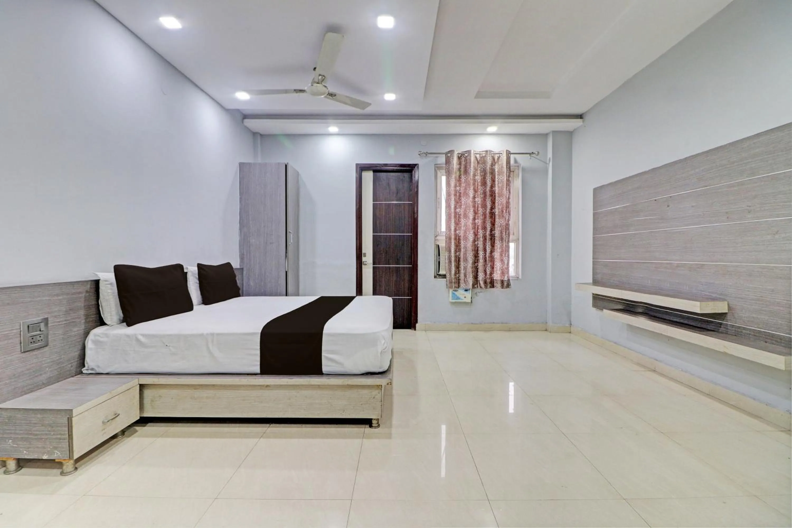 Bedroom in Grand Townhouse