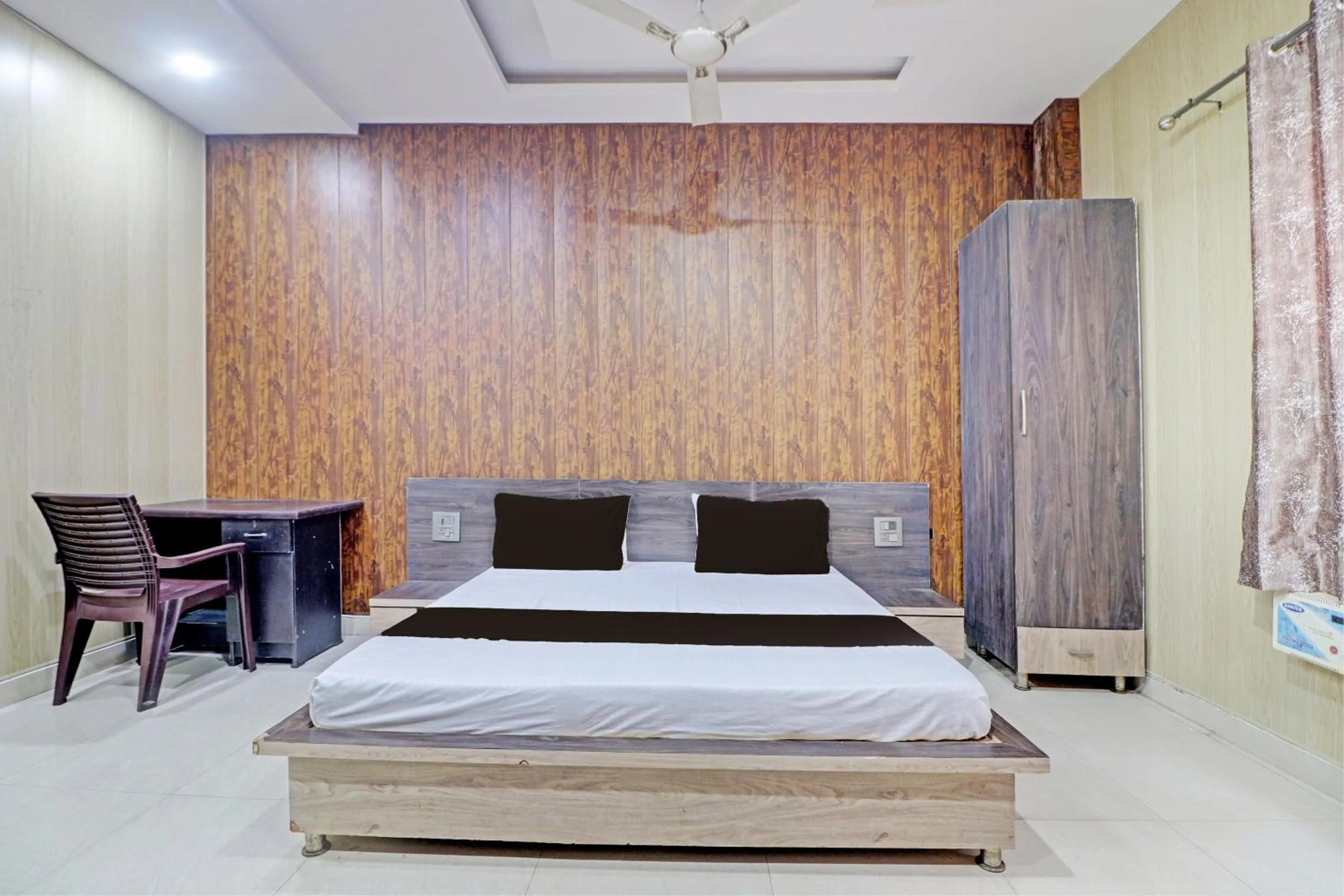 Bedroom in Grand Townhouse