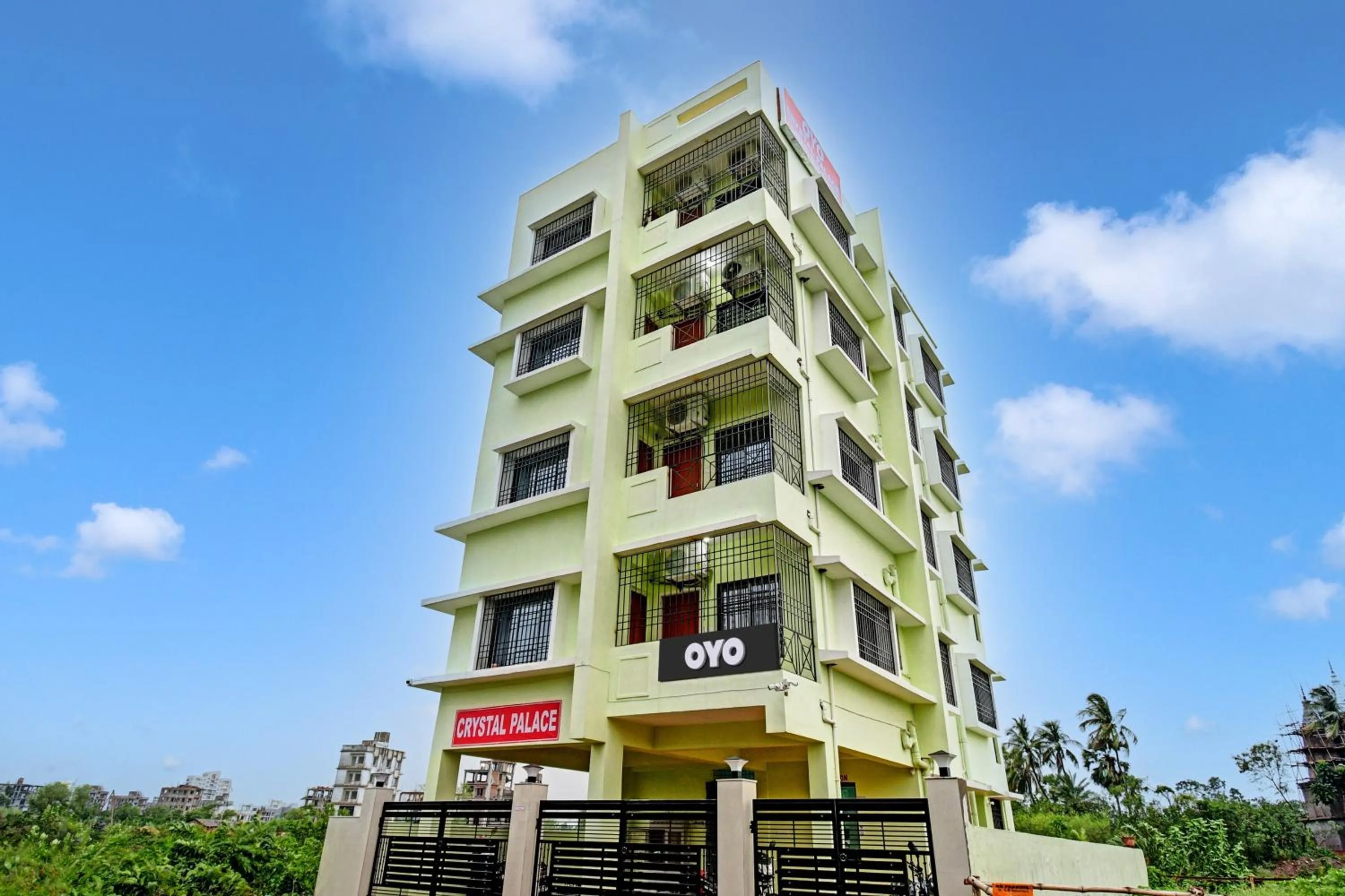 Facade/entrance in Hotel O Crystal Palace Tata Medical Centre