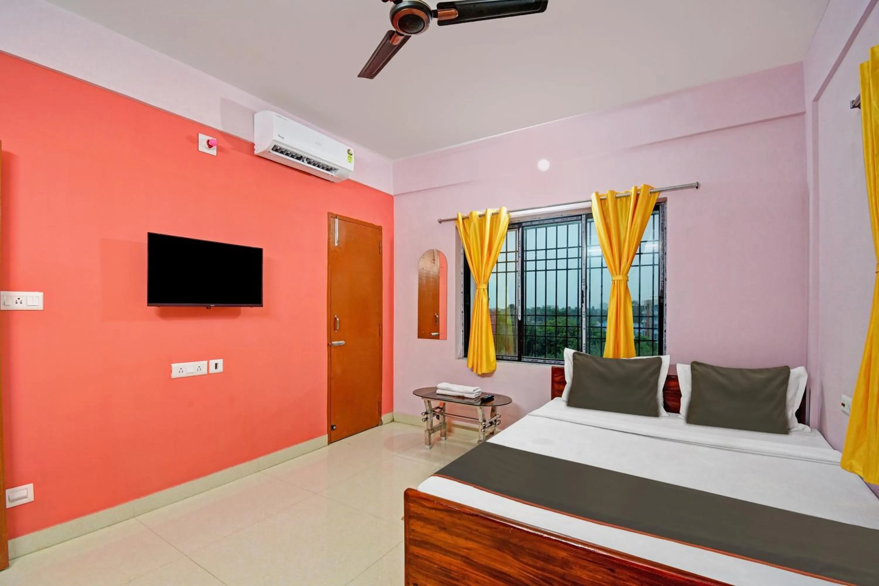 Bedroom, Bed in Hotel O Crystal Palace Tata Medical Centre