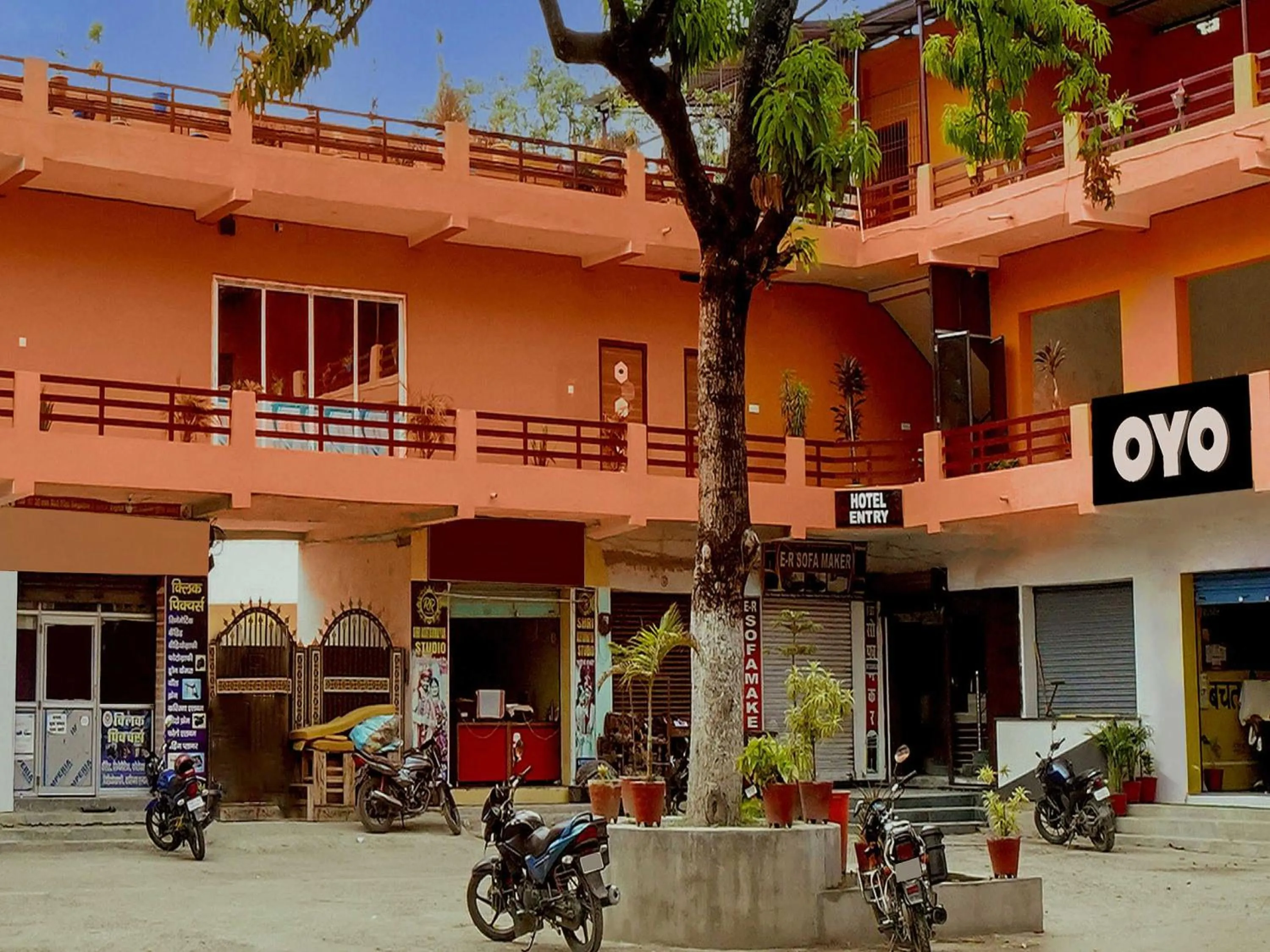 Facade/entrance in Hotel O Siddhi Vinayak