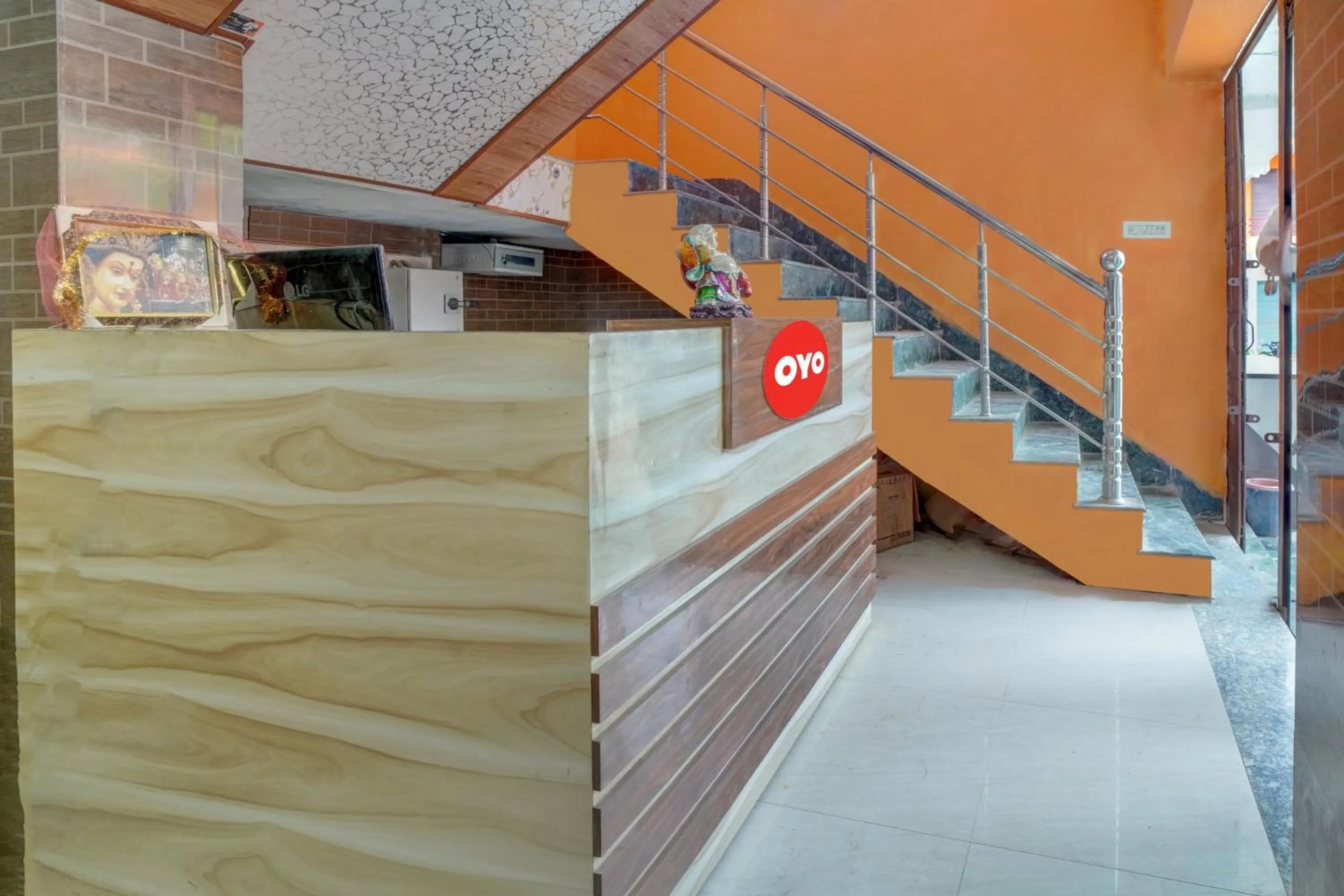 Lobby or reception in Hotel O Siddhi Vinayak