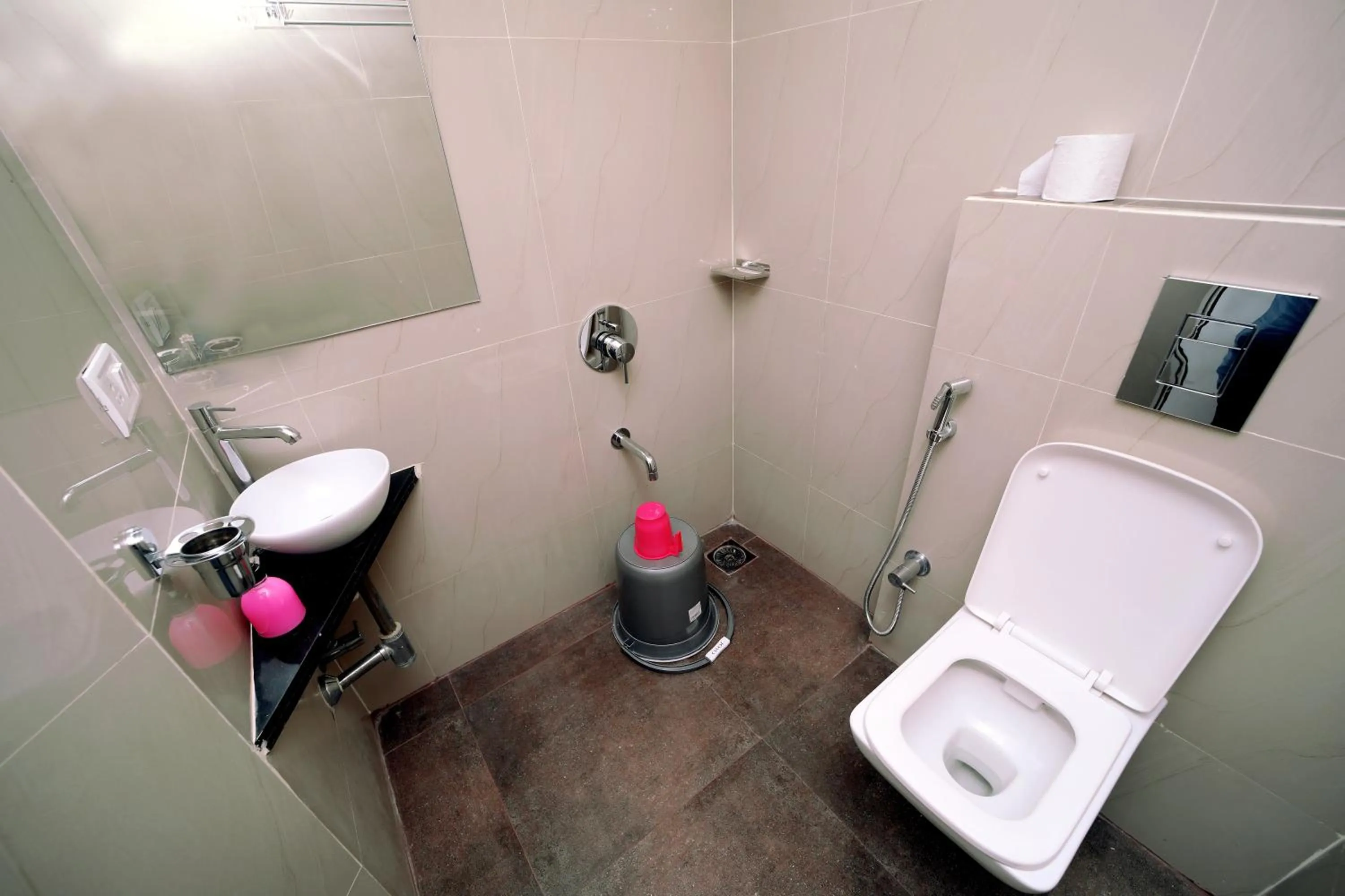 Bathroom in Hotel Precious Pearl