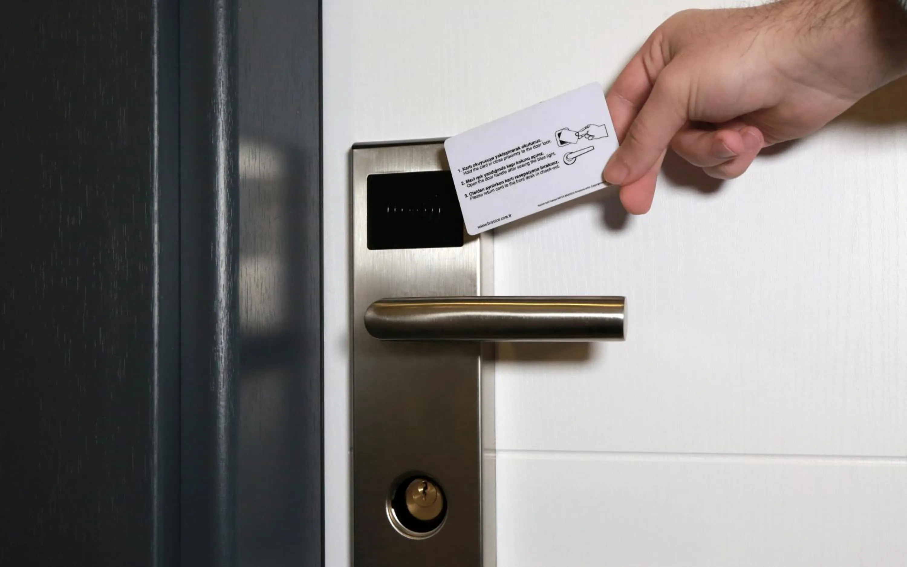 acessibility in ALMIRCAN HOTEL