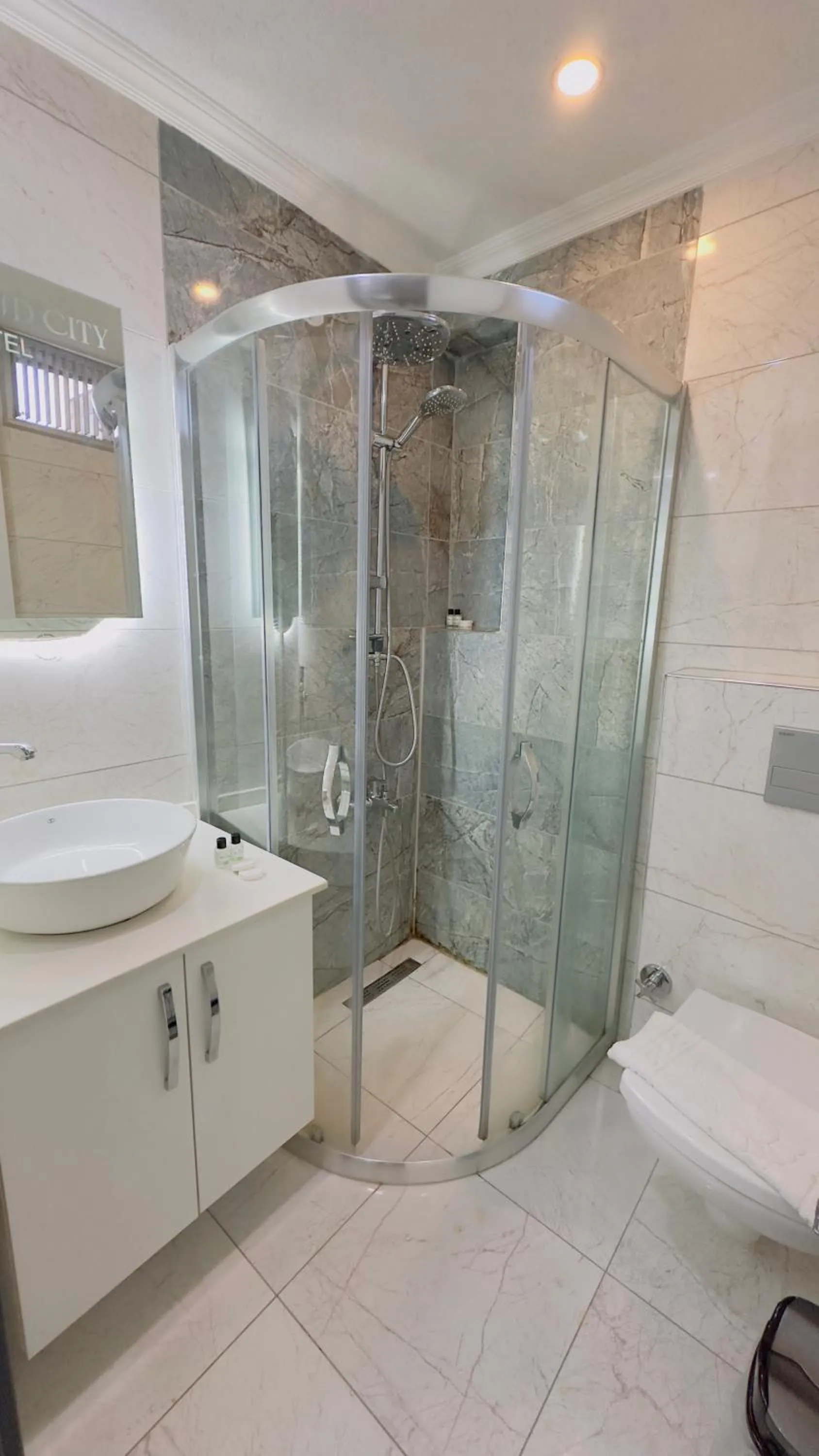 Shower in La Mer Old City Hotel