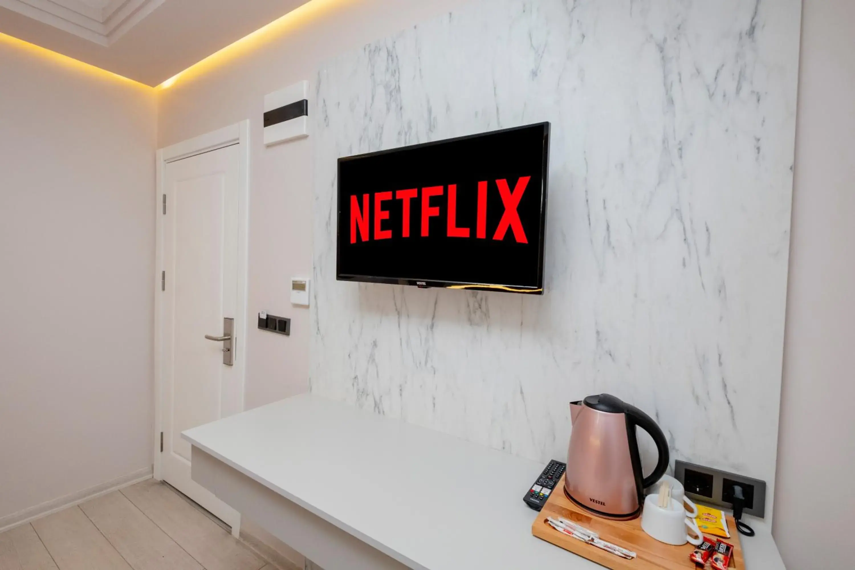 Triple Room in Lavender Airport Hotel Triple Room in Lavender Airport Hotel