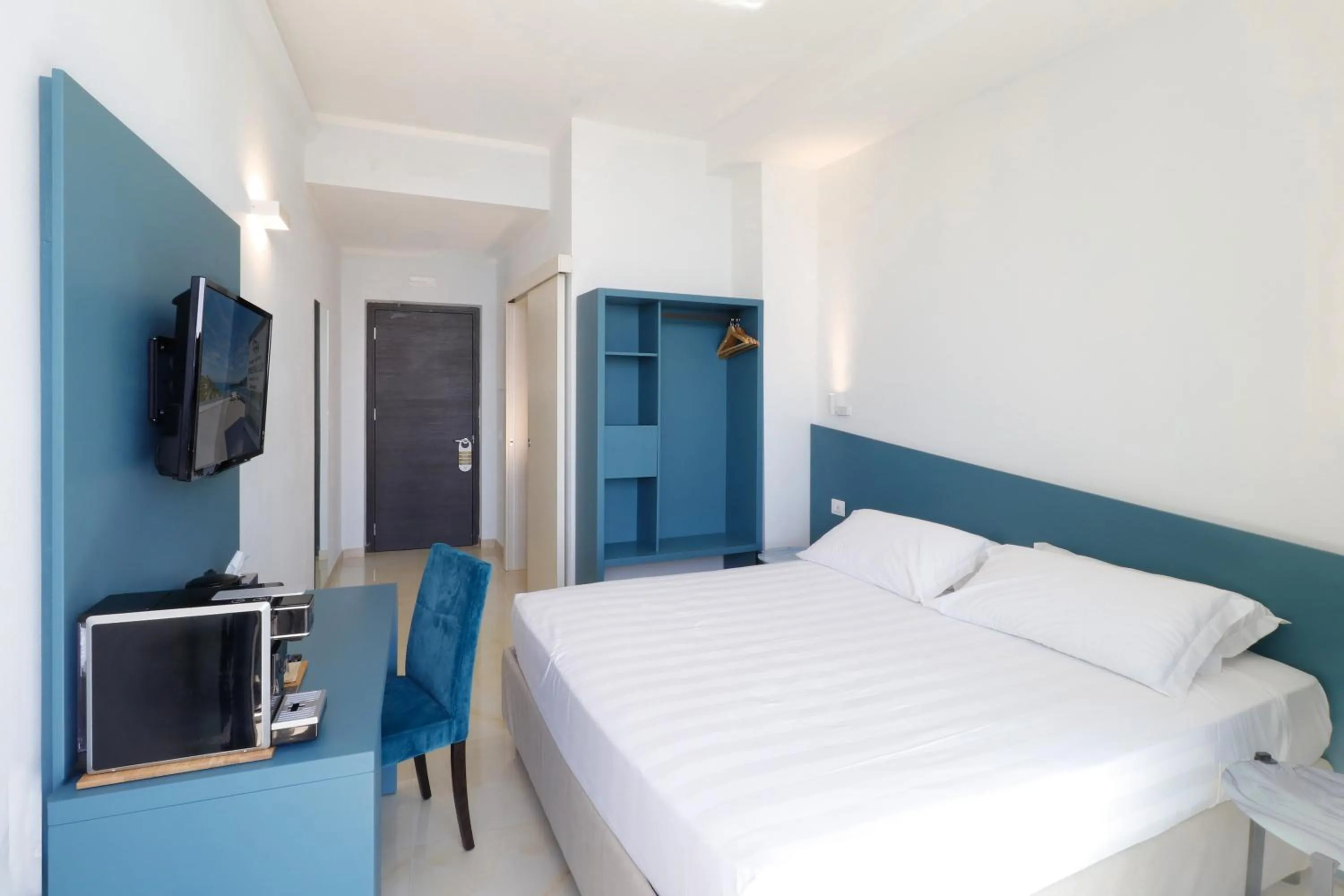 Bedroom, Bed in Cristallo Park Hotel