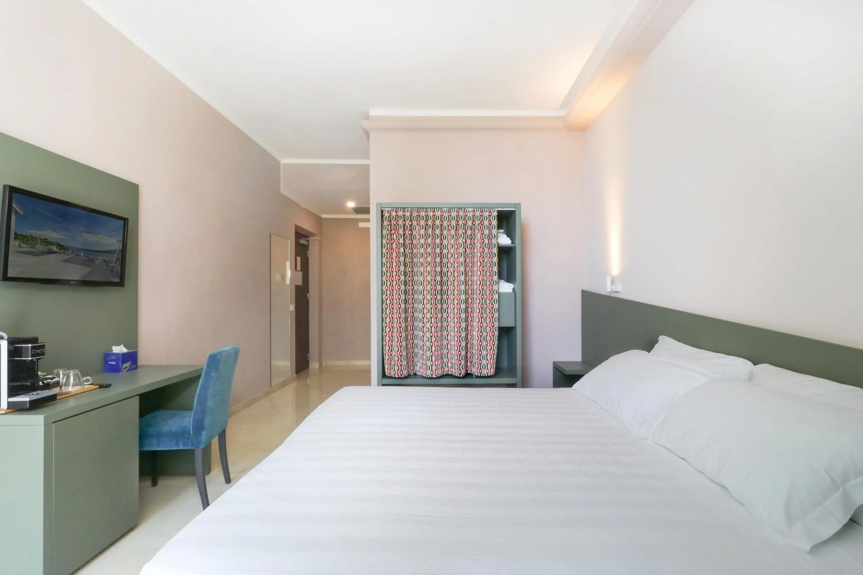 Bedroom, Bed in Cristallo Park Hotel