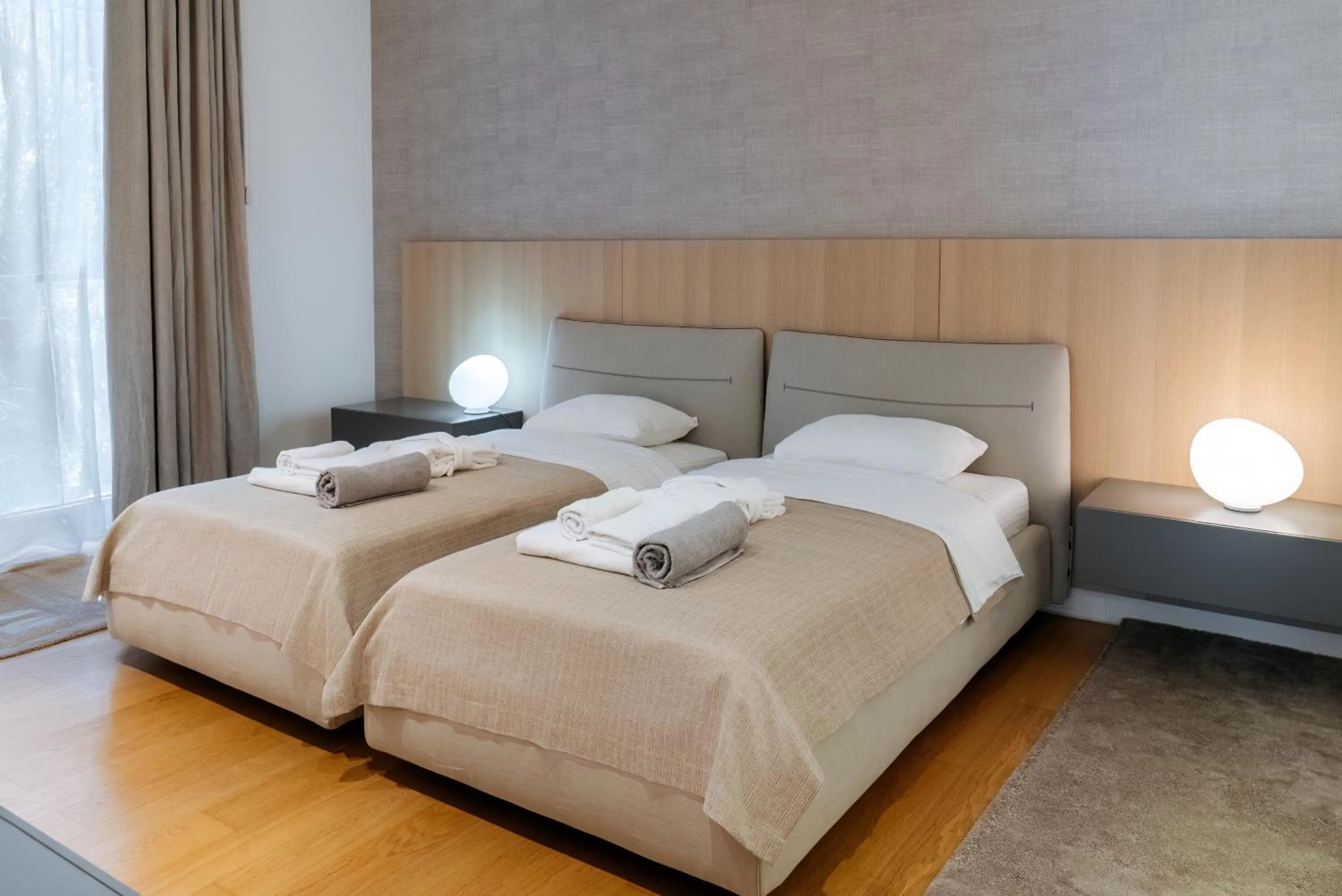 Bed in Luxury Waterfront Villa at Dukly Gardens