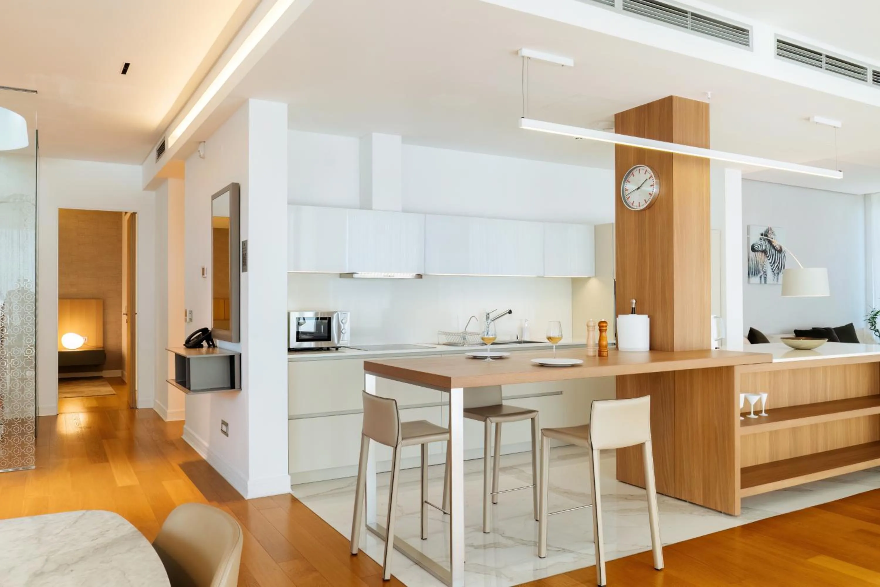 Kitchen or kitchenette in Luxury Waterfront Villa at Dukly Gardens