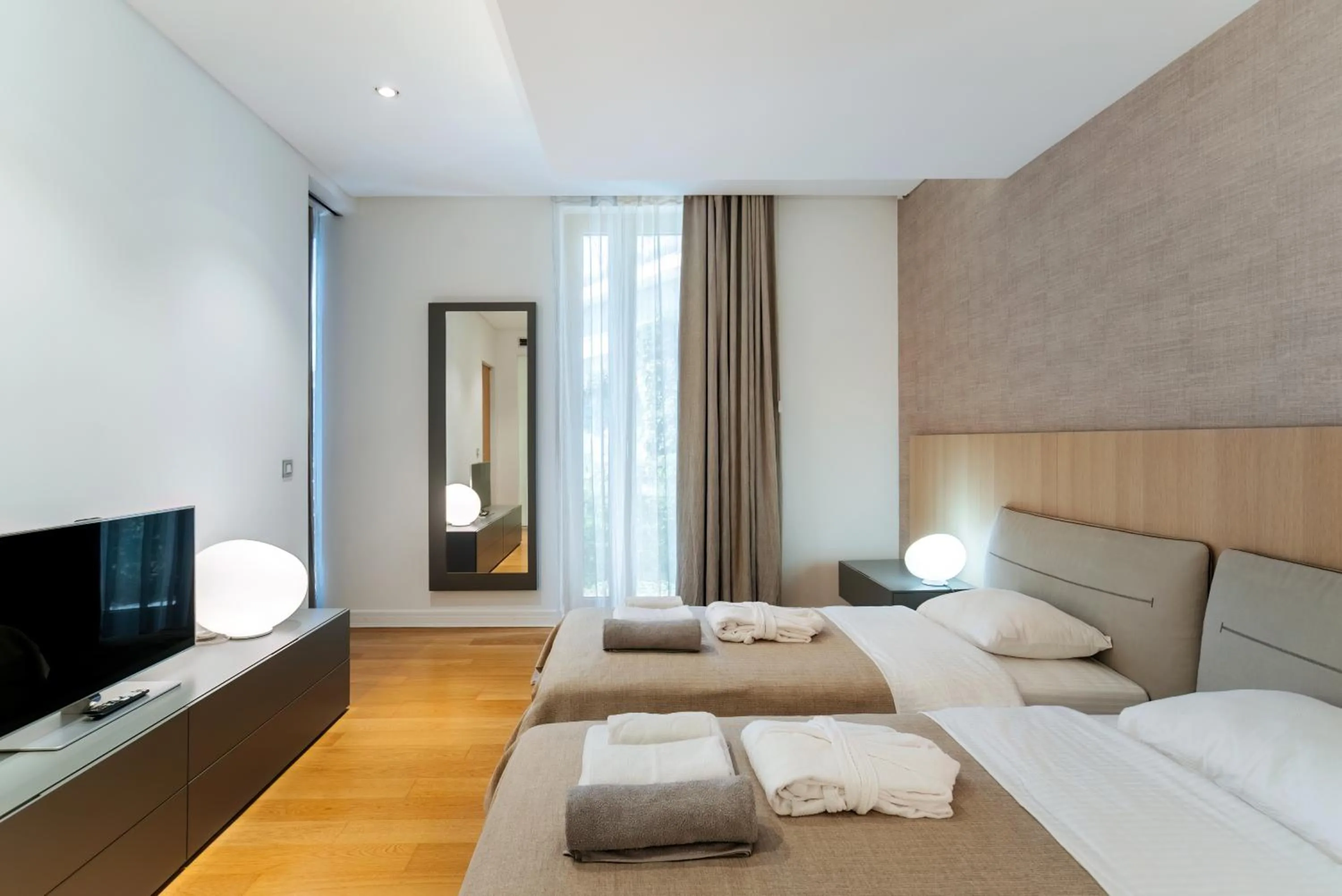 Bed in Luxury Waterfront Villa at Dukly Gardens
