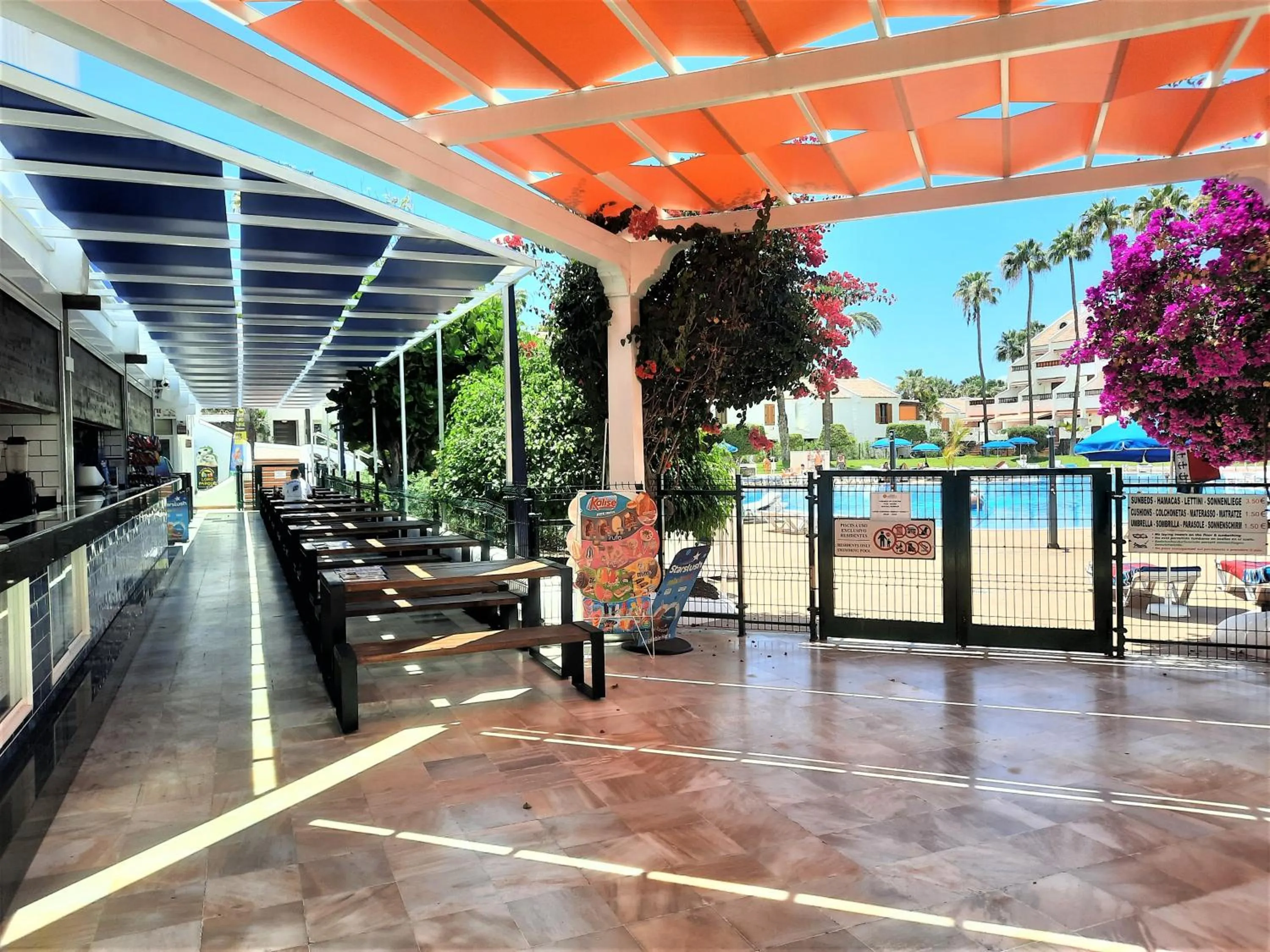 Restaurant/places to eat in ZioCarlo/Las Americas