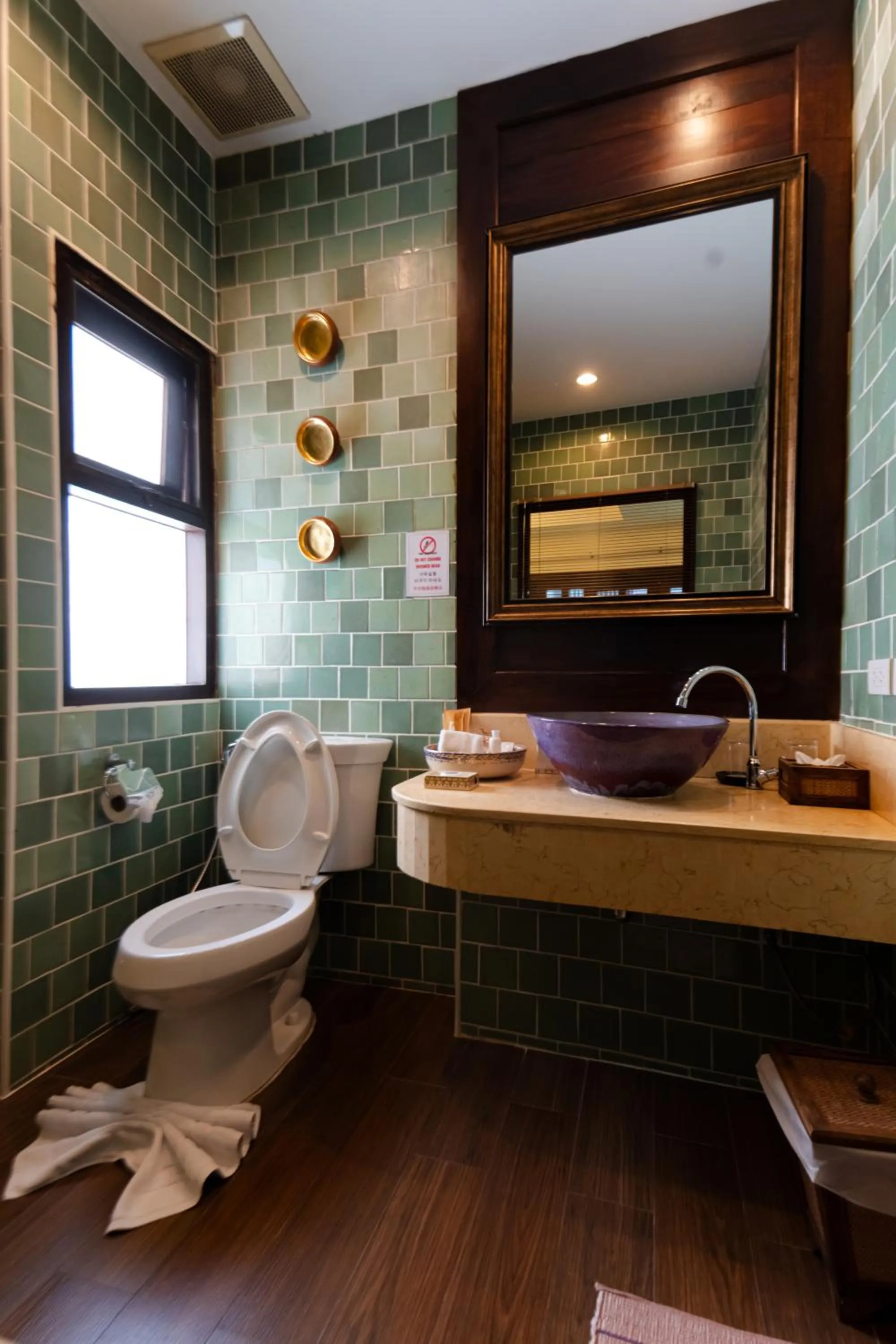 Toilet in Viang Thapae Resort