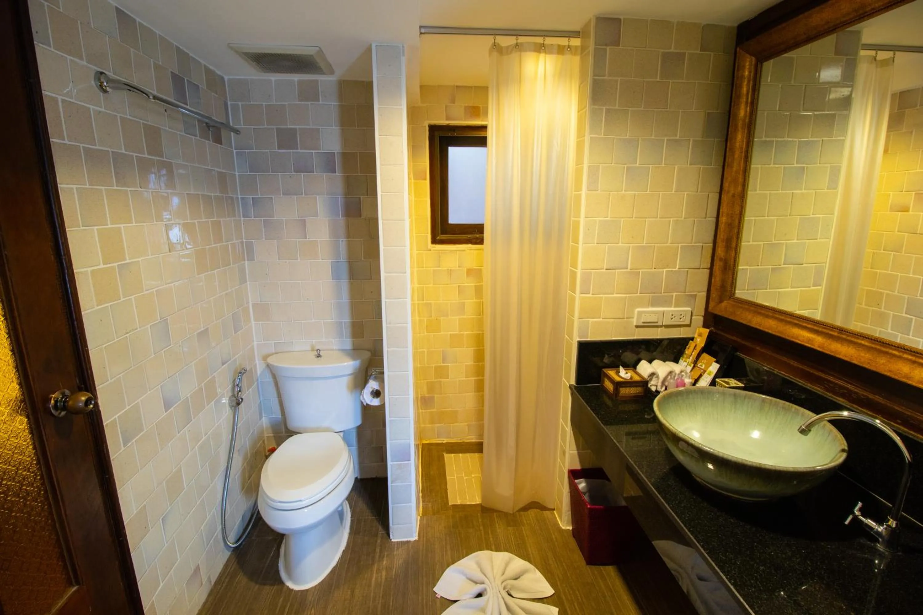 Bathroom in Viang Thapae Resort