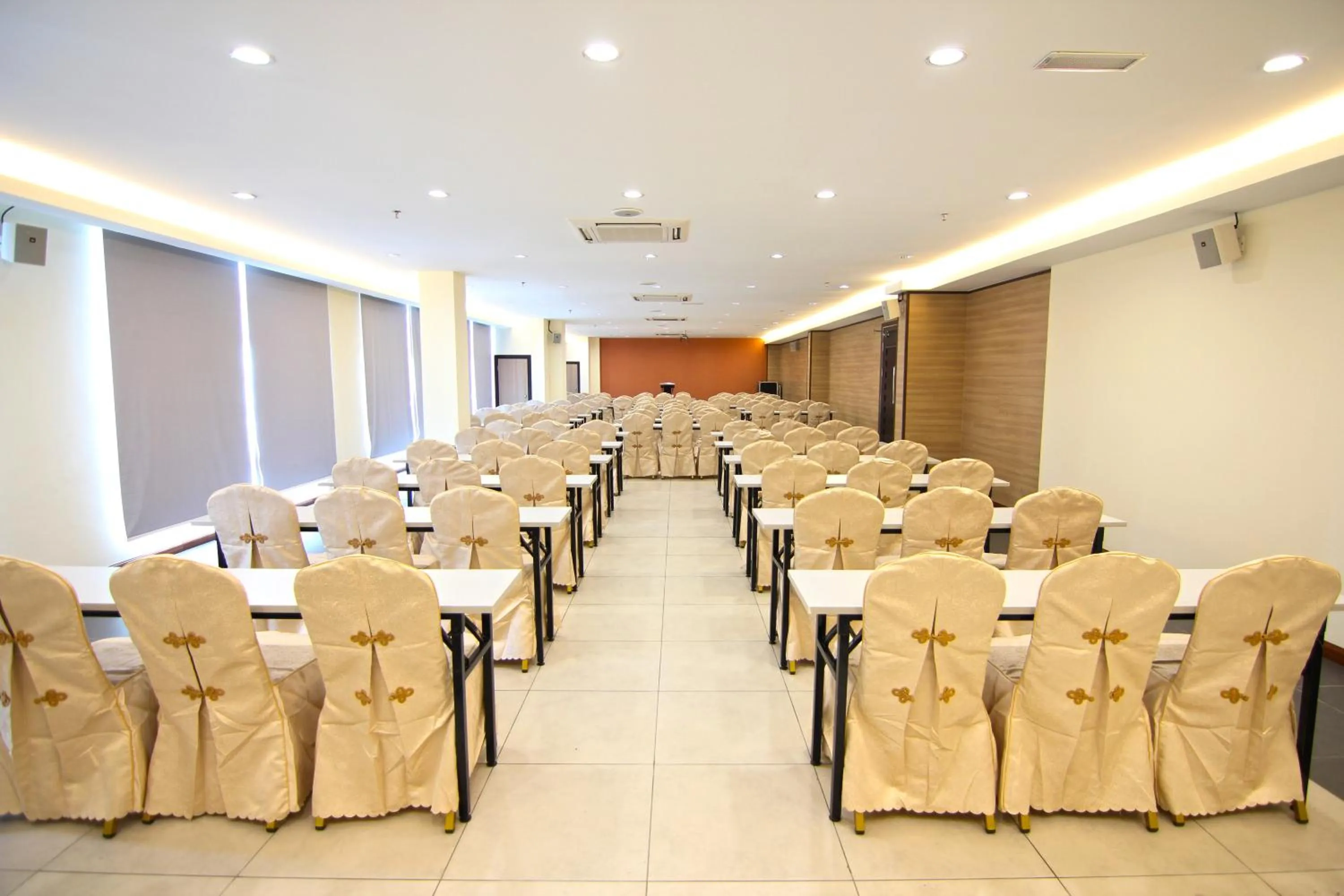 Banquet/Function facilities in Putatan Platinum Hotel
