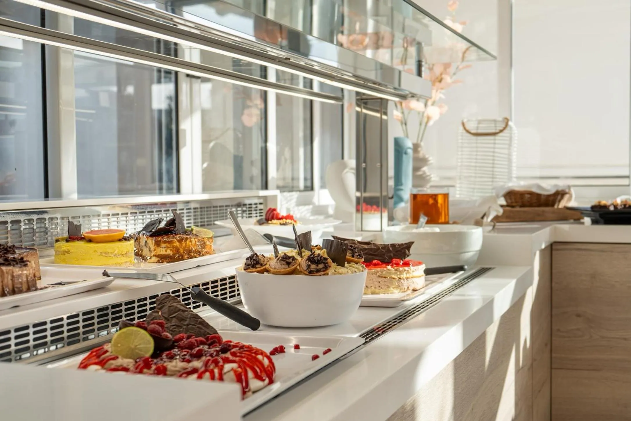 Restaurant/places to eat in ST CONSTANTIN SEA HOTEL & SPA RESORT