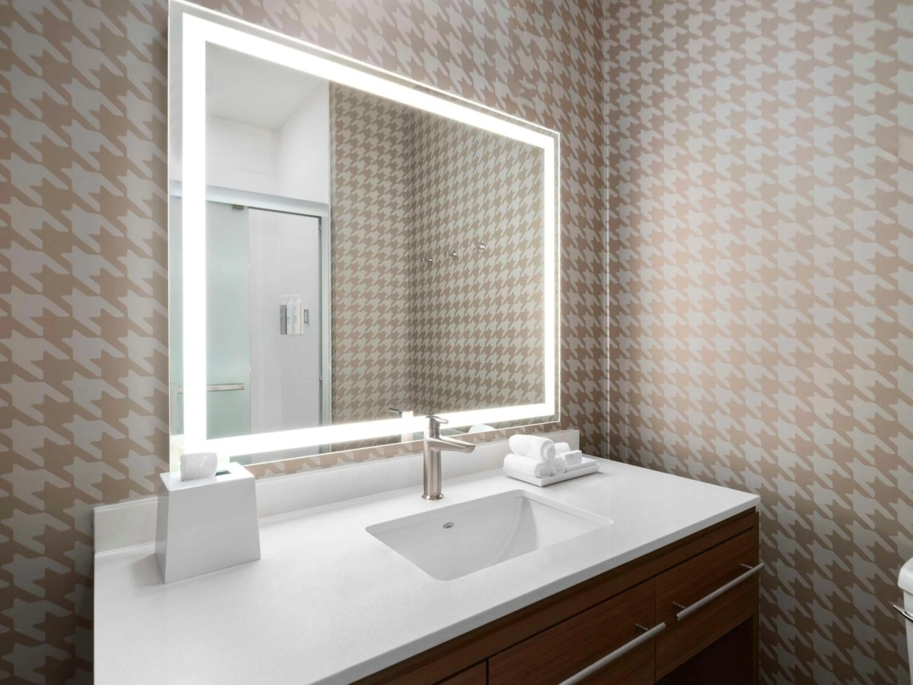 Bathroom in Home2 Suites by Hilton Orlando South Davenport