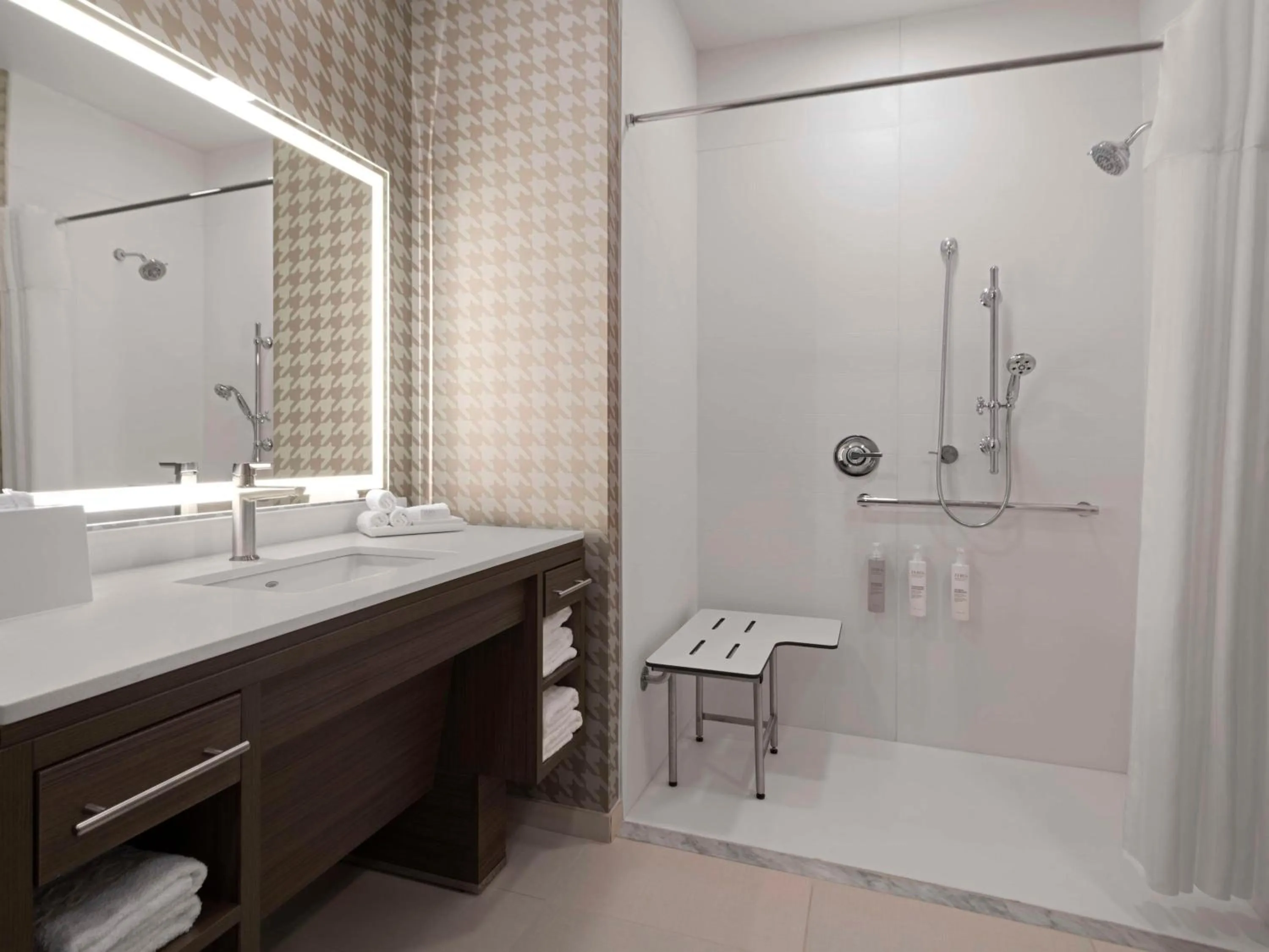 Bathroom in Home2 Suites by Hilton Orlando South Davenport