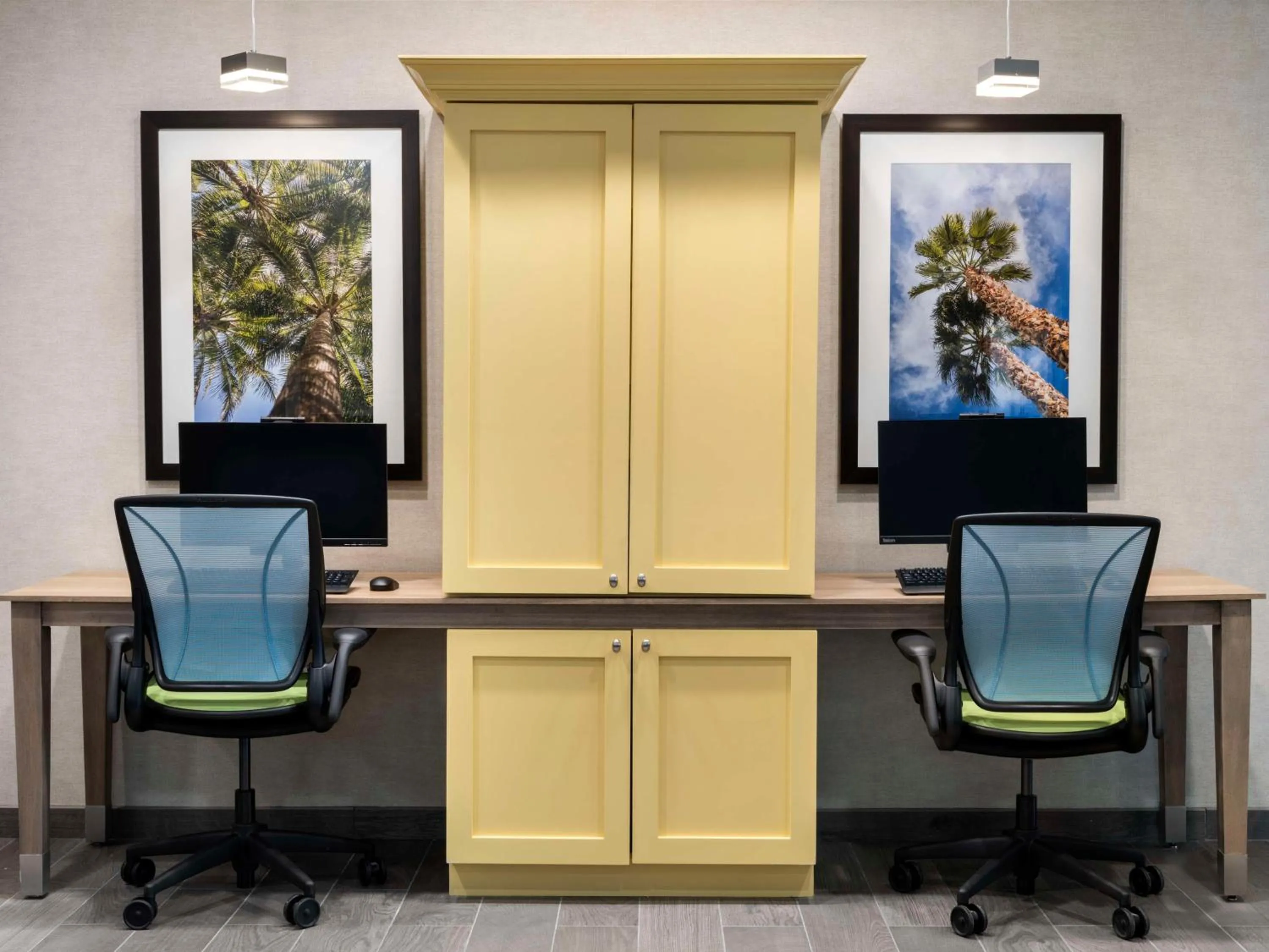 Business facilities in Home2 Suites by Hilton Orlando South Davenport