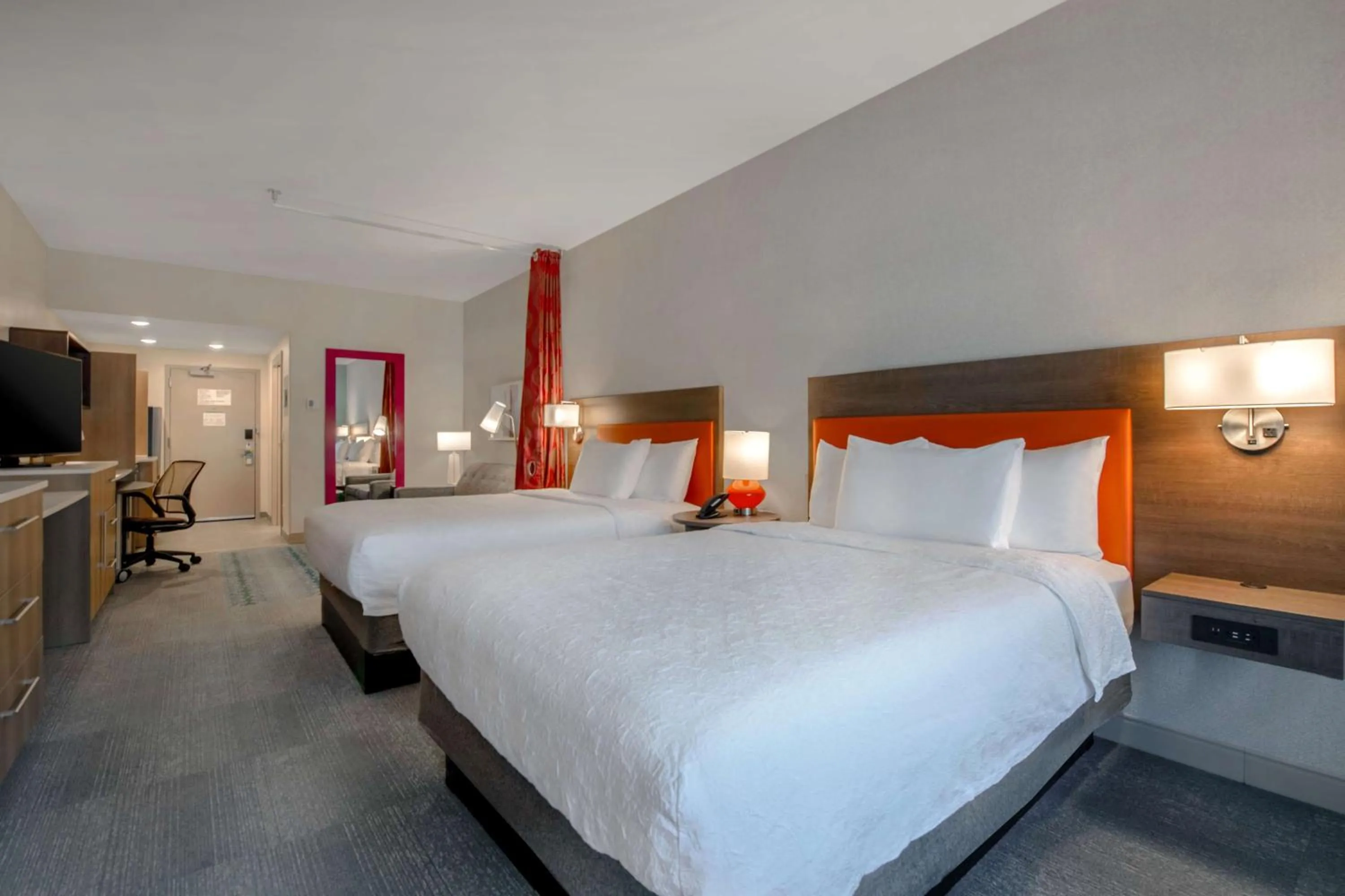 Bed in Home2 Suites By Hilton Savannah I95 North