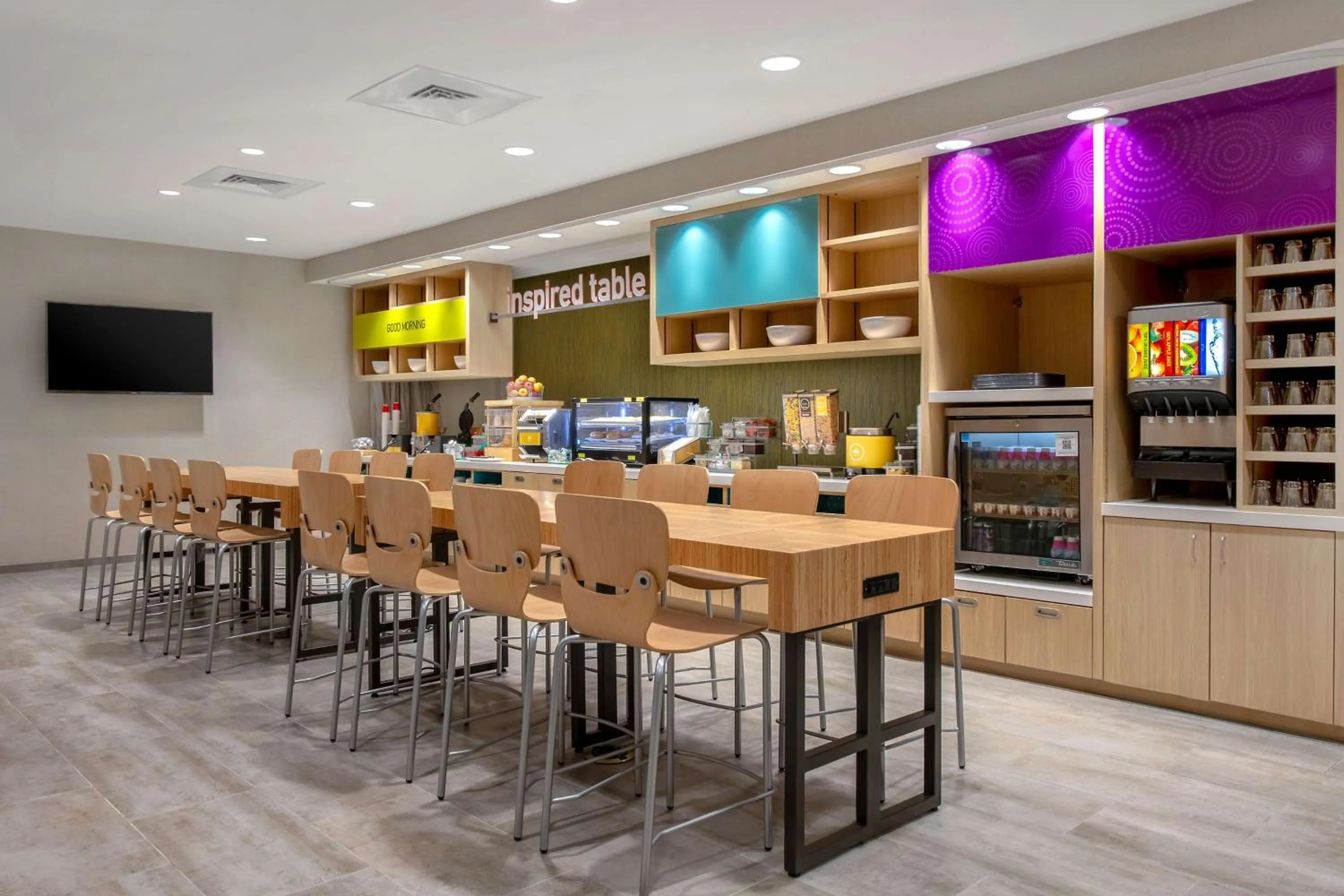 Breakfast in Home2 Suites By Hilton Savannah I95 North